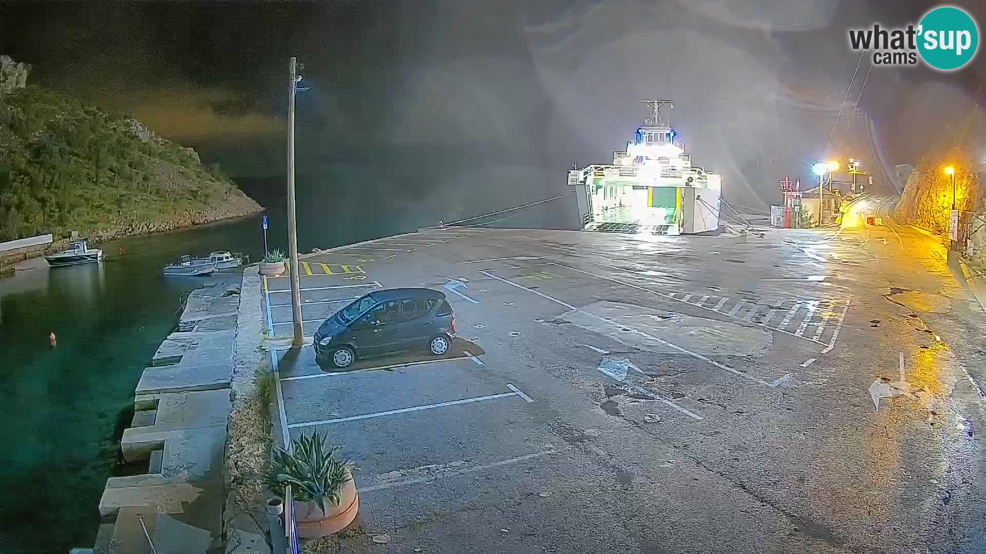 Webcam Prizna ferry port to Pag island
