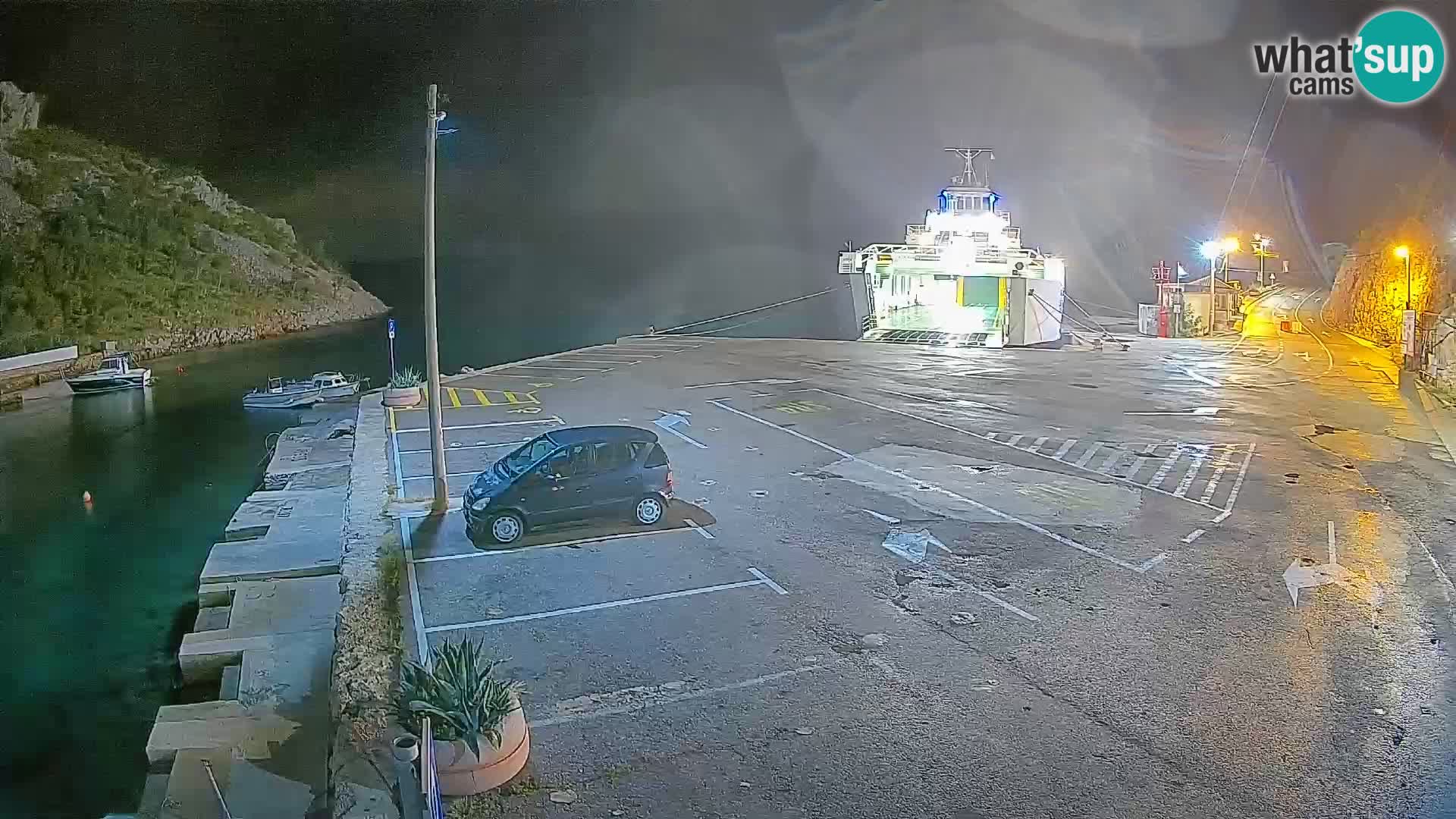 Webcam Prizna ferry port to Pag island