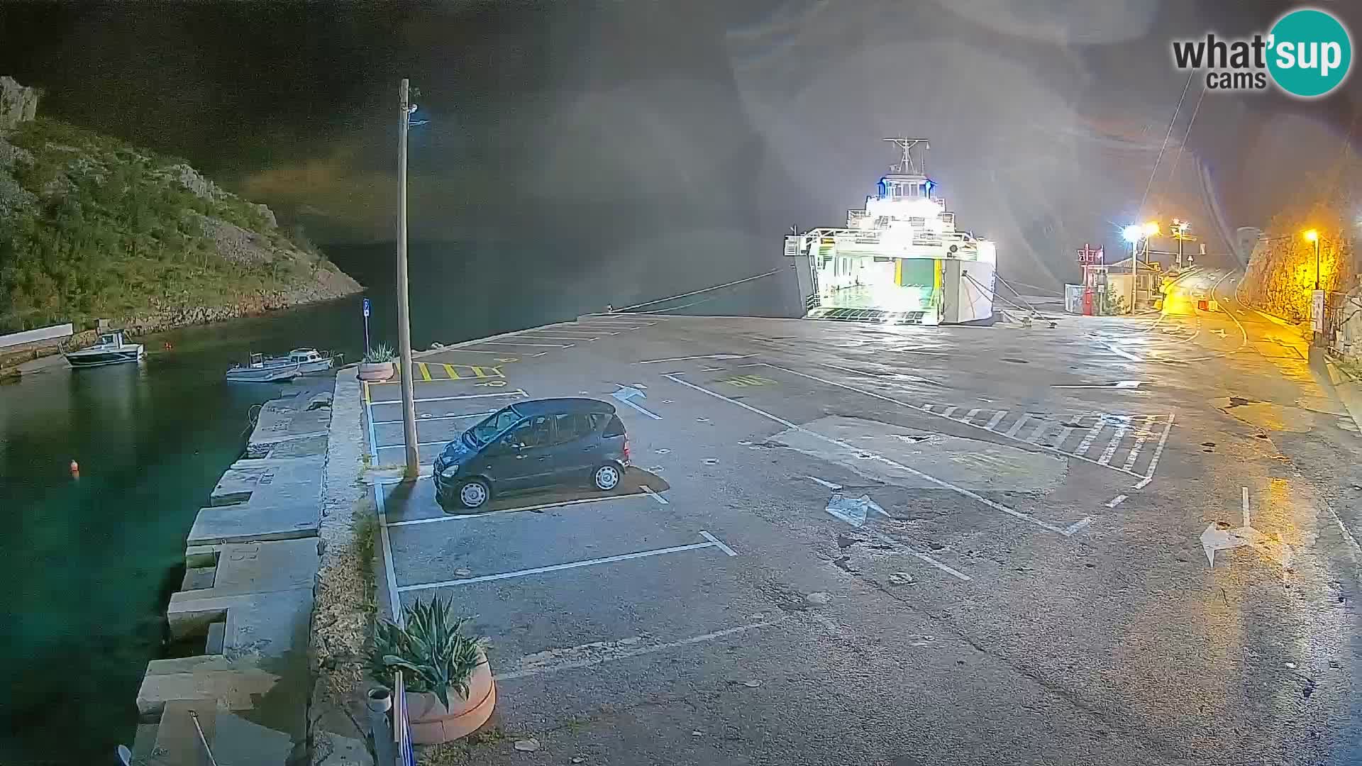 Webcam Prizna ferry port to Pag island