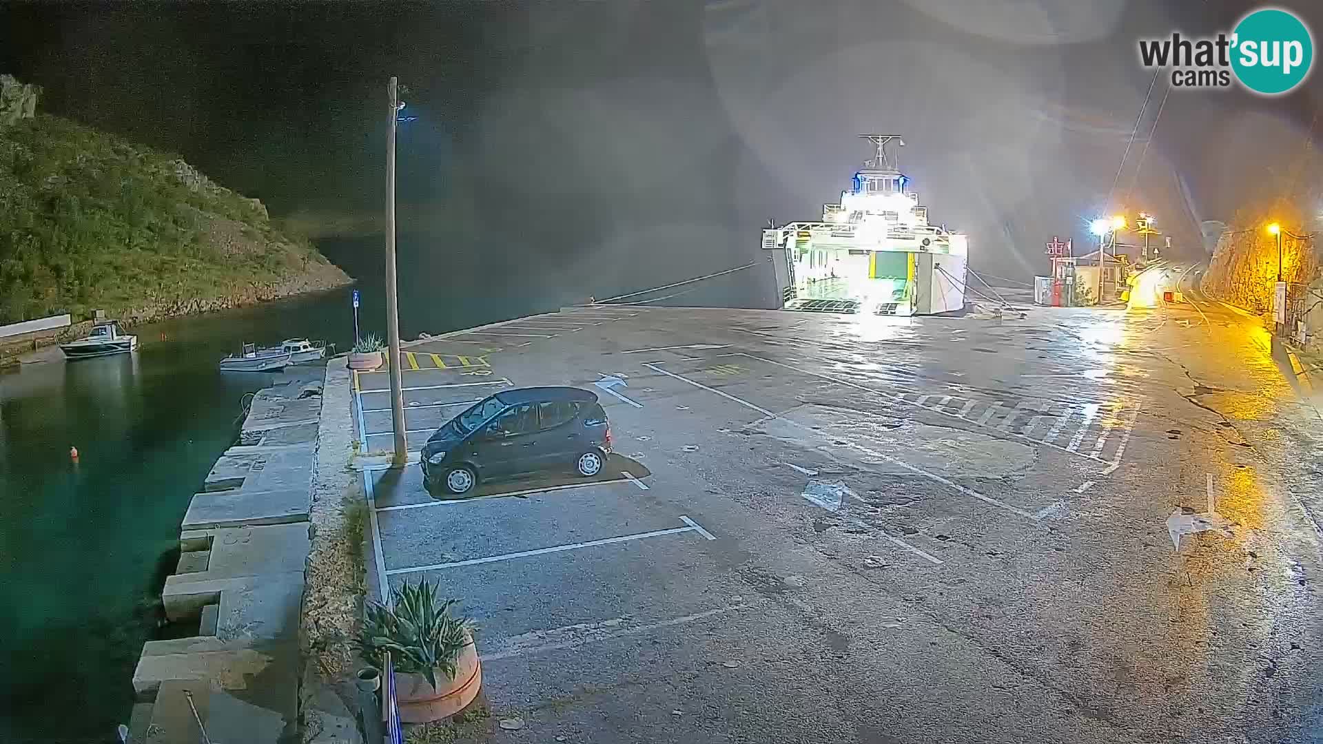 Webcam Prizna ferry port to Pag island