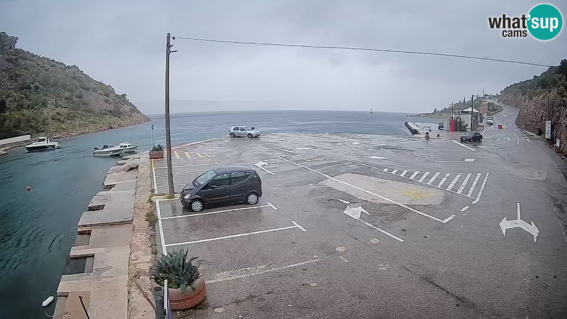 Webcam del puerto de ferris de Prizna – hacia la isla de Pag