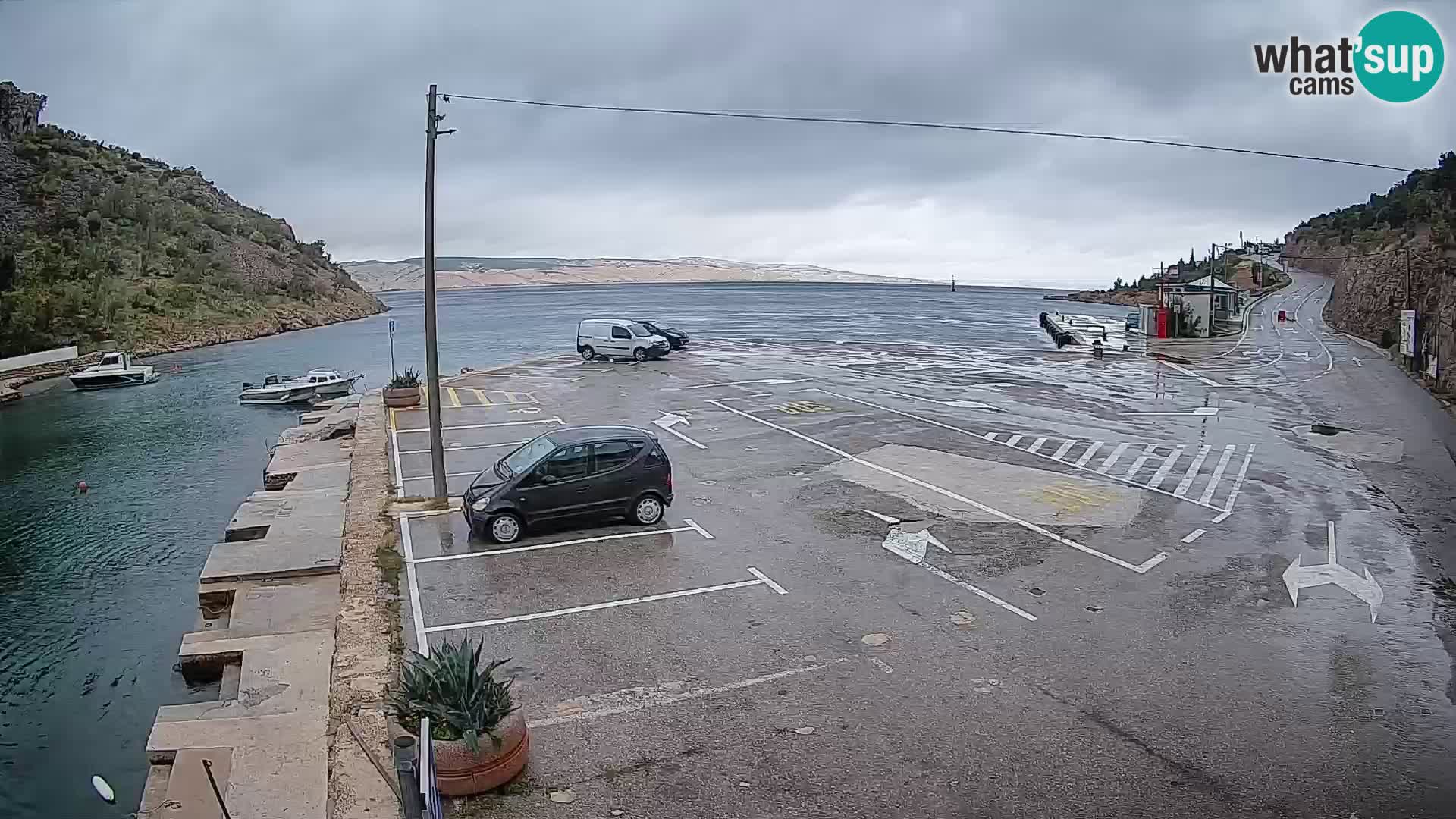 Webcam Prizna ferry port to Pag island