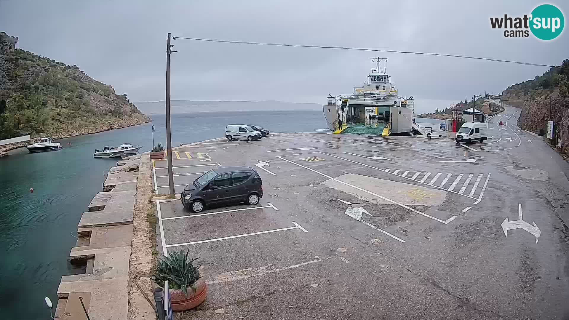Webcam Prizna ferry port to Pag island