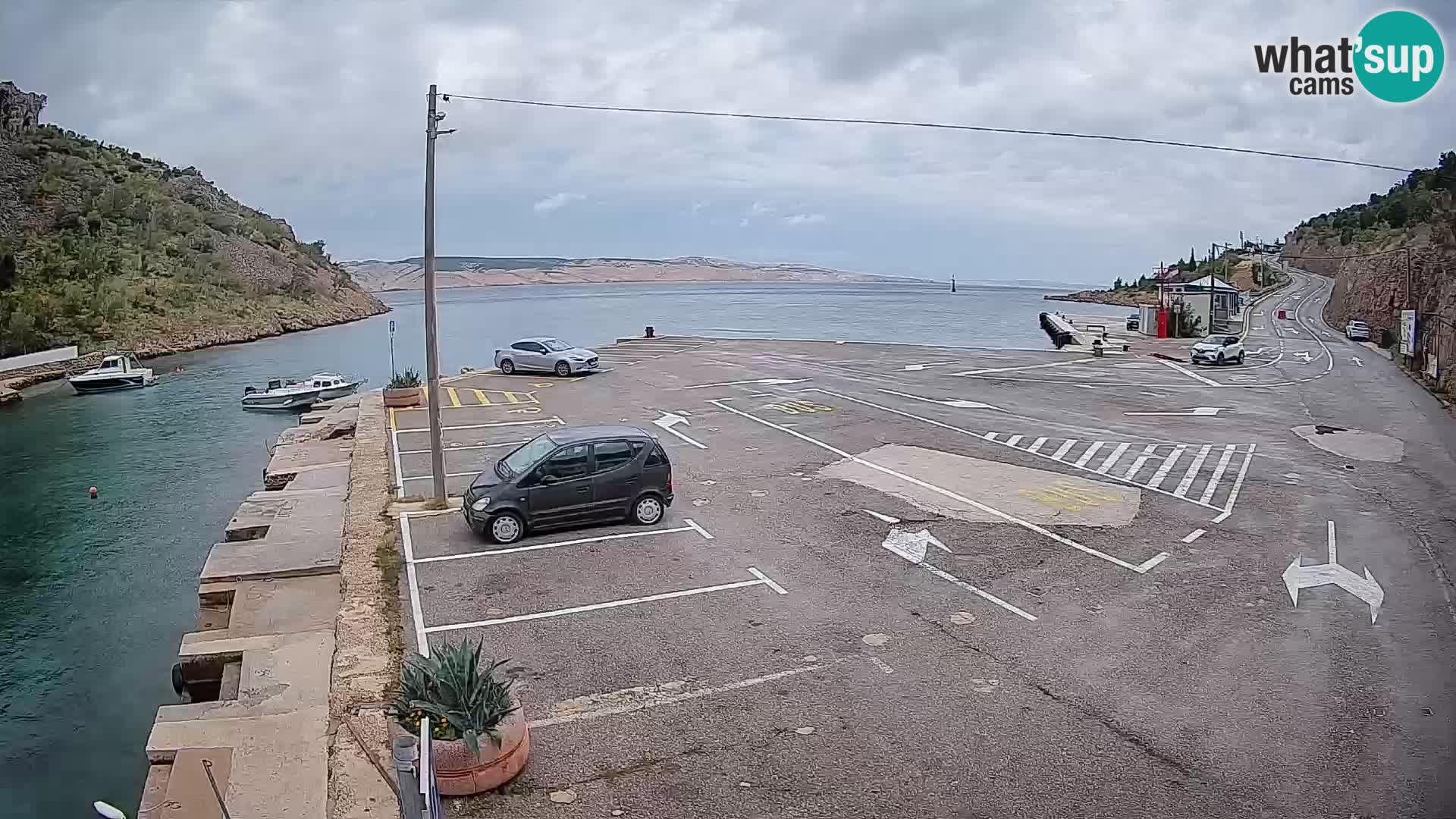 Webcam Prizna ferry port to Pag island