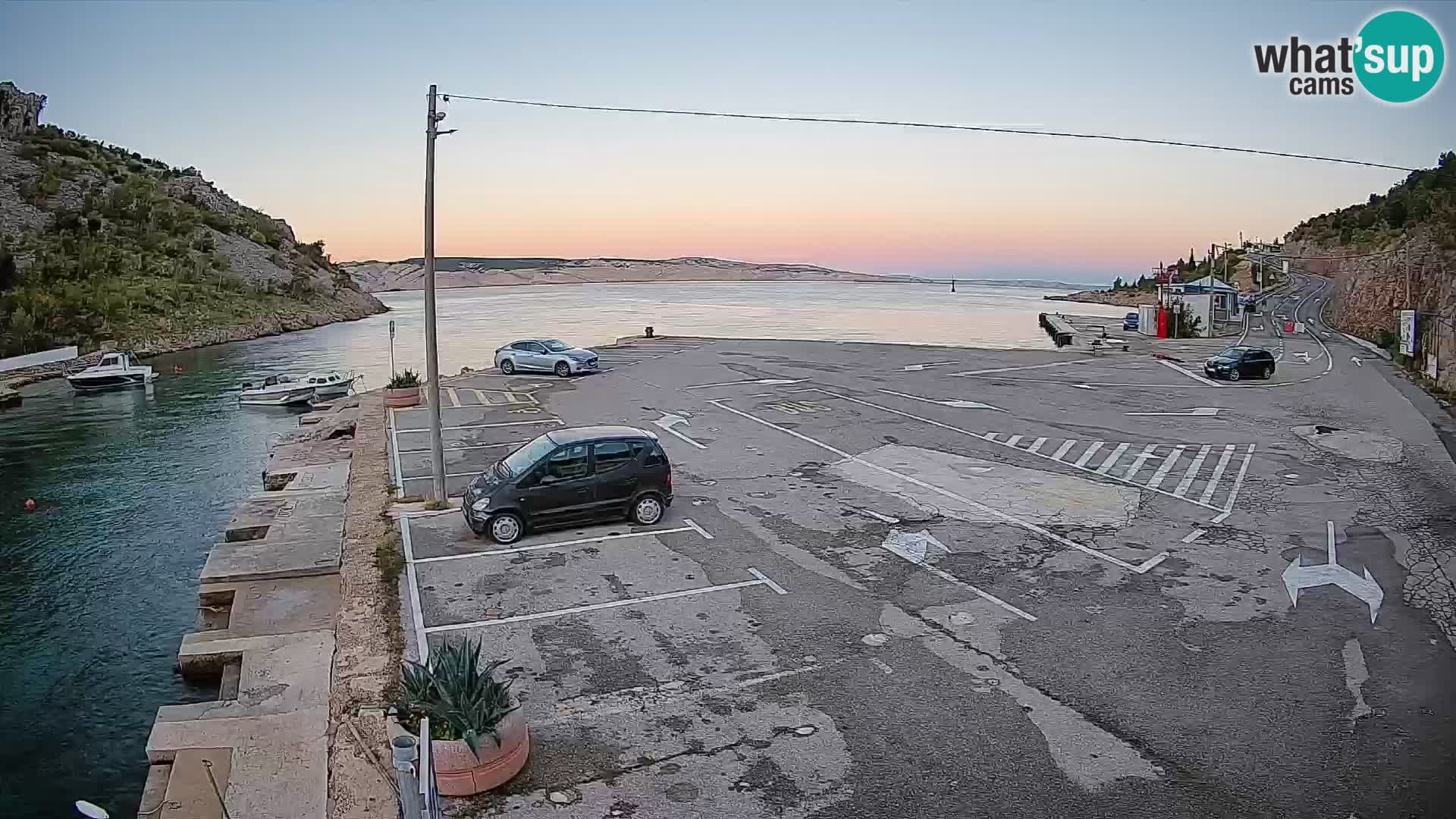 Webcam Prizna ferry port to Pag island