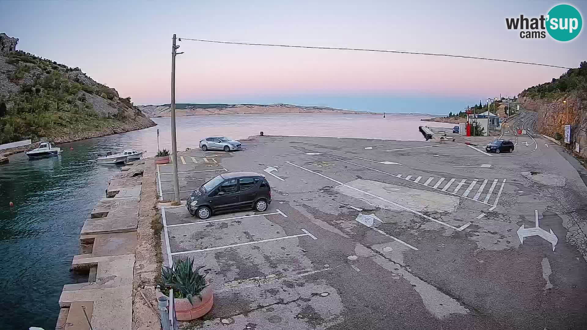 Webcam Prizna ferry port to Pag island
