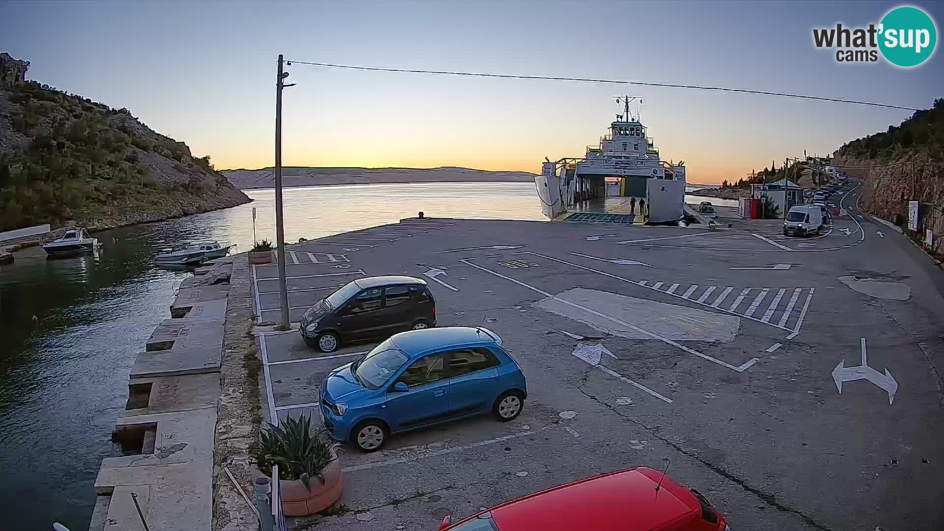 Webcam port de ferry de Prizna – vers l’île de Pag