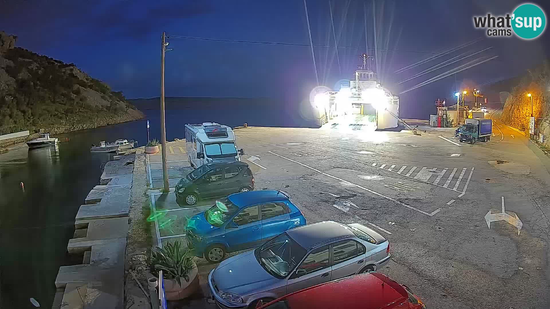 Webcam port de ferry de Prizna – vers l’île de Pag