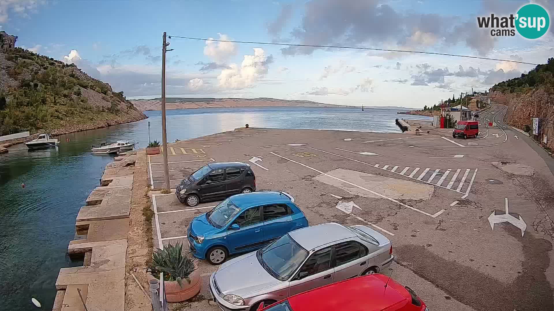 Webcam Prizna ferry port to Pag island
