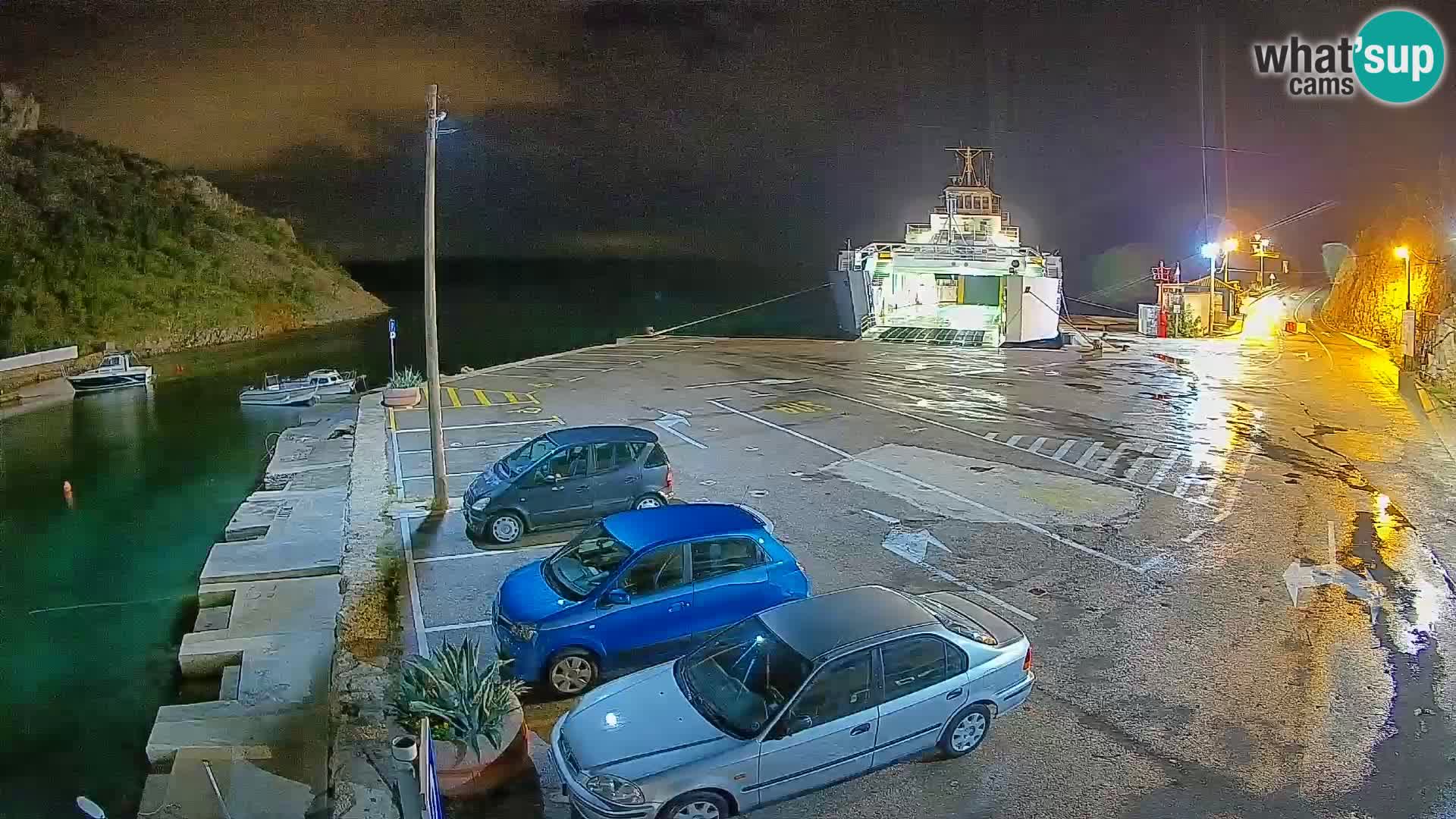 Webcam del puerto de ferris de Prizna – hacia la isla de Pag