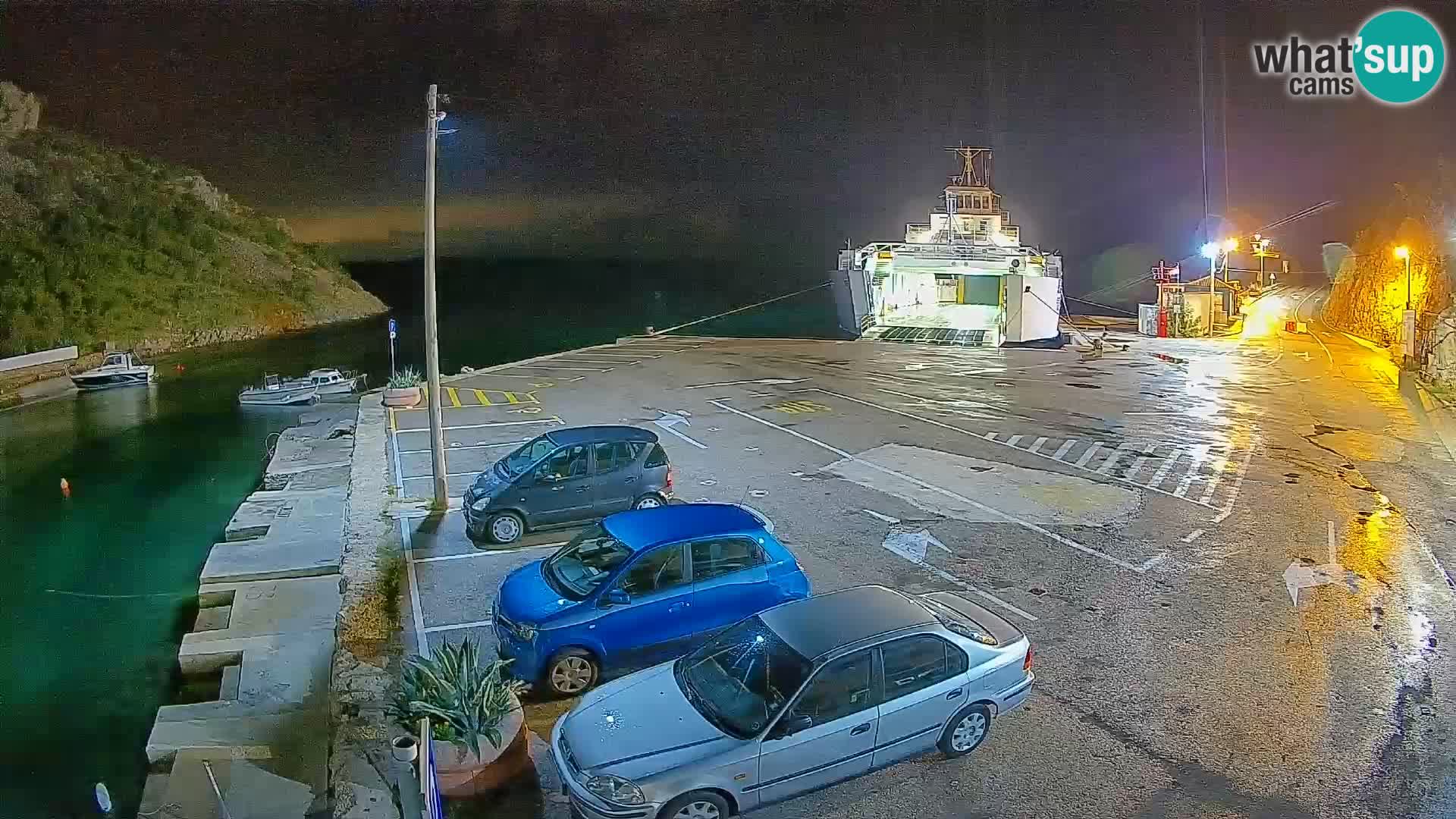Webcam del puerto de ferris de Prizna – hacia la isla de Pag