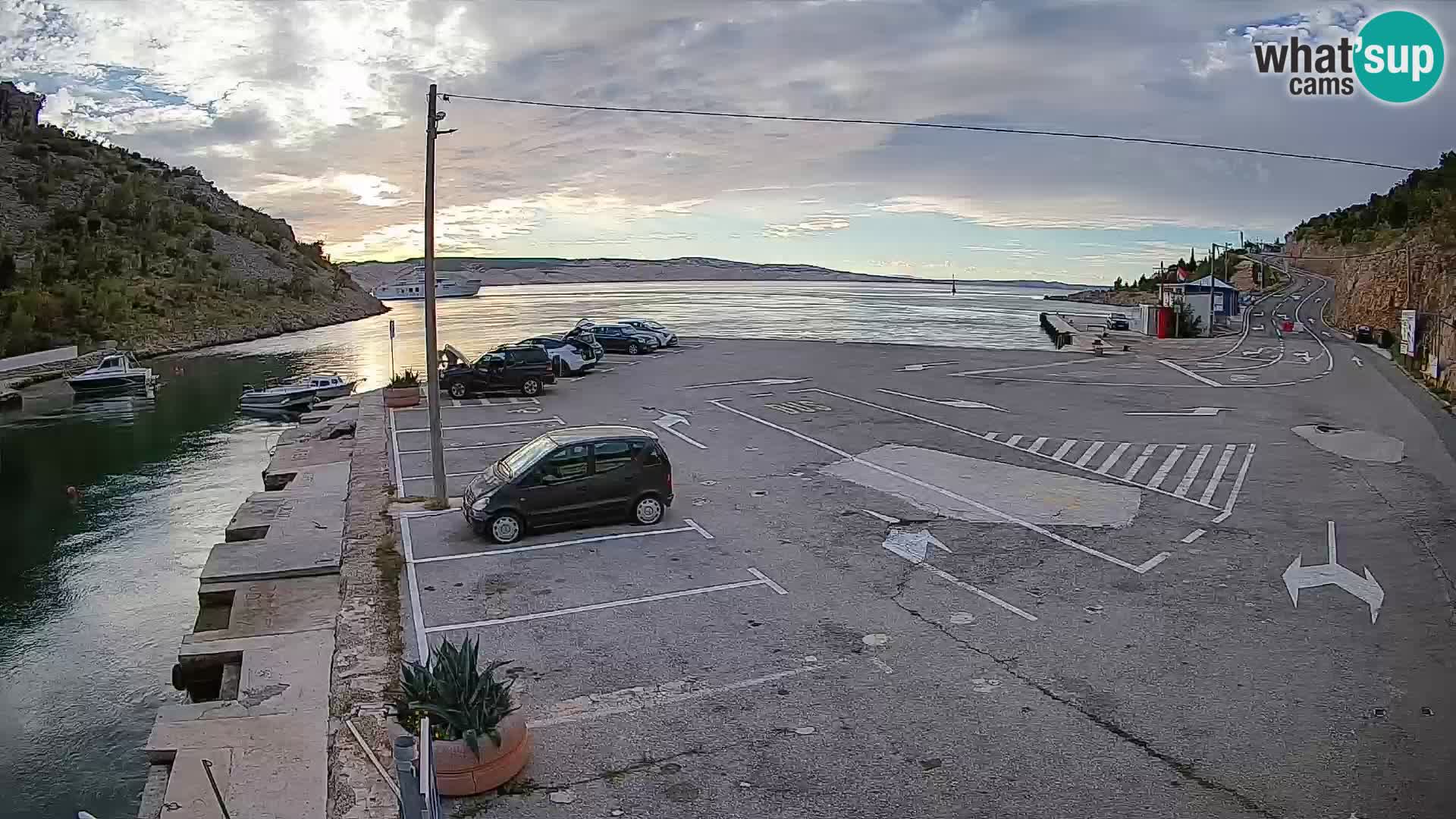 Webcam Prizna ferry port to Pag island