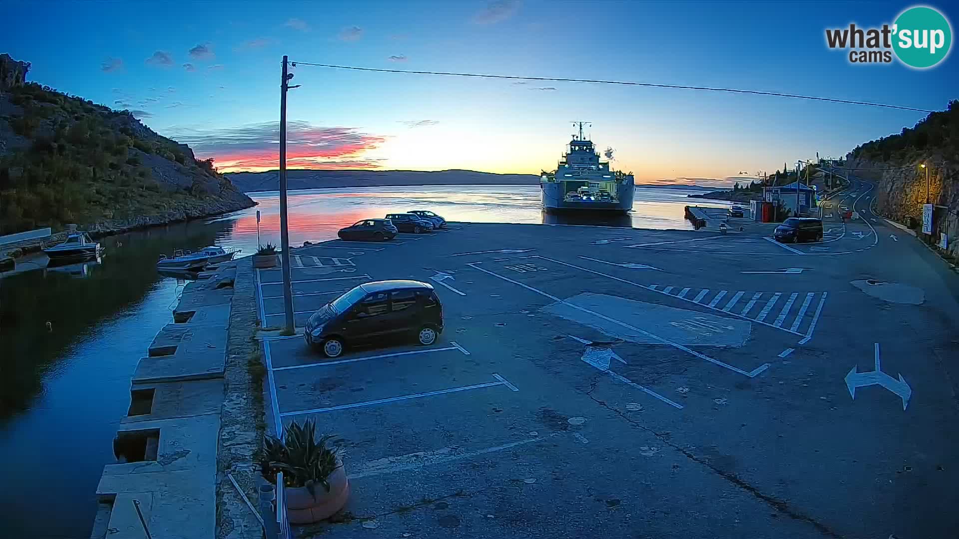 Webcam Prizna ferry port to Pag island