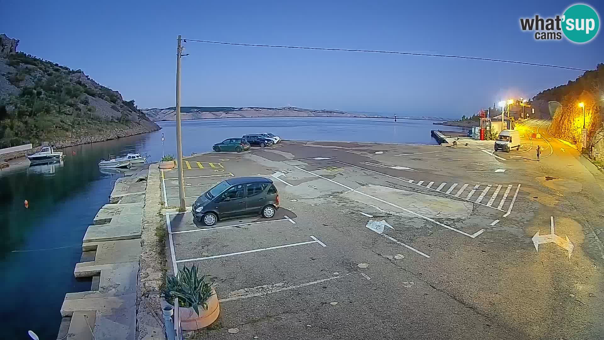 Webcam Prizna ferry port to Pag island