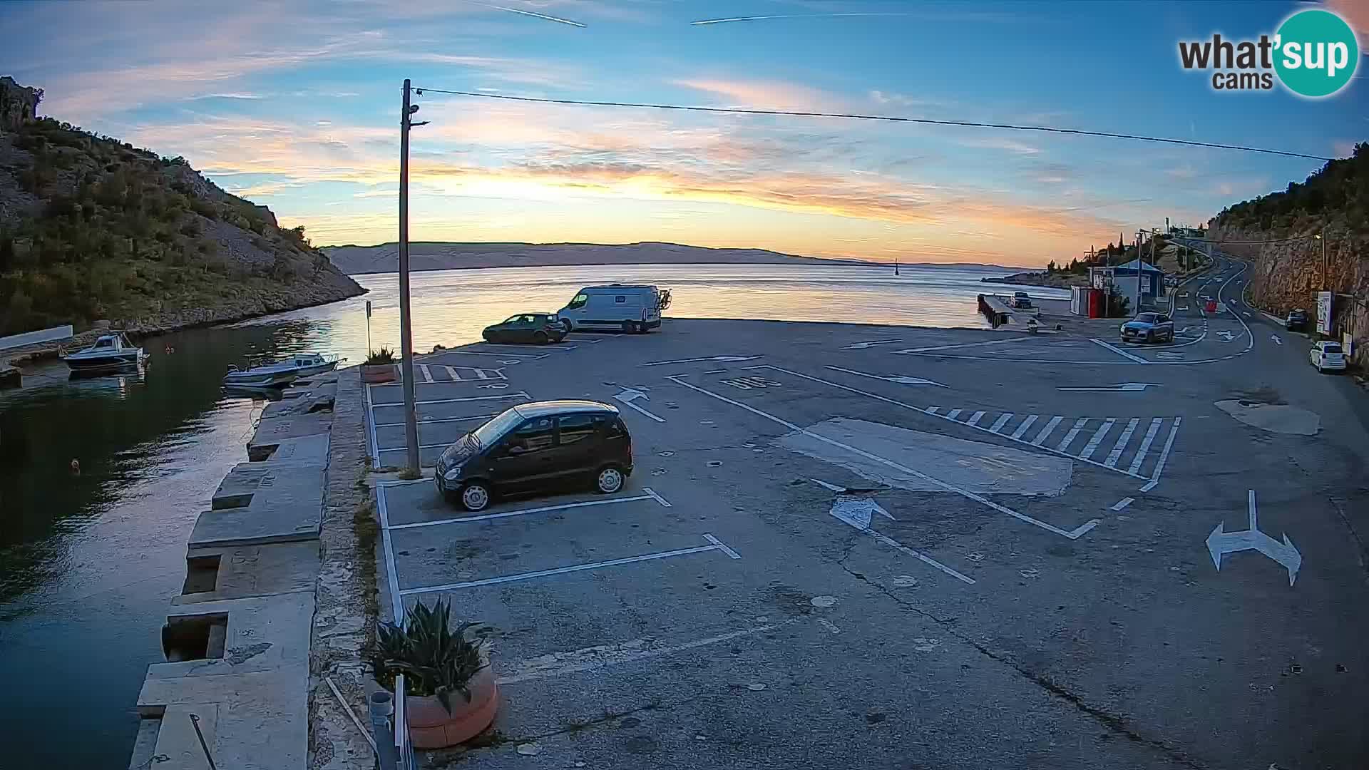 Webcam Prizna ferry port to Pag island