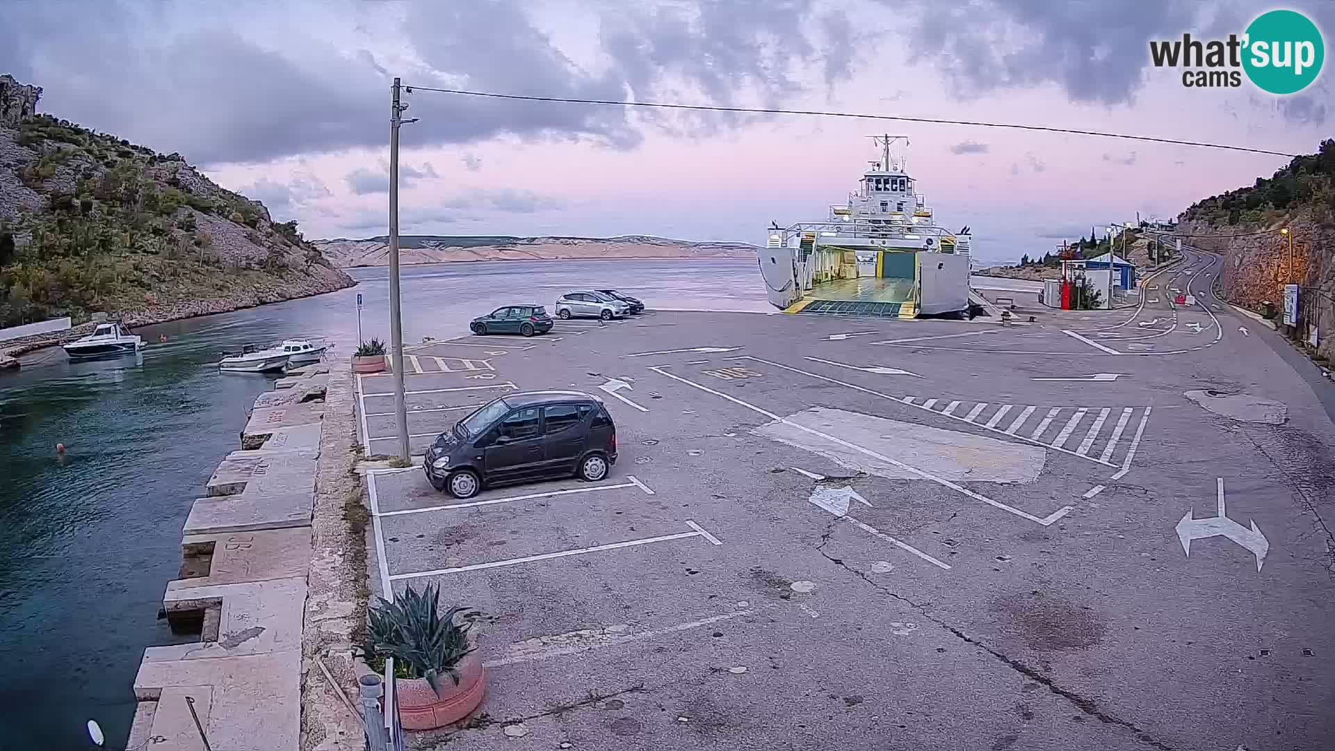 Webcam port de ferry de Prizna – vers l’île de Pag