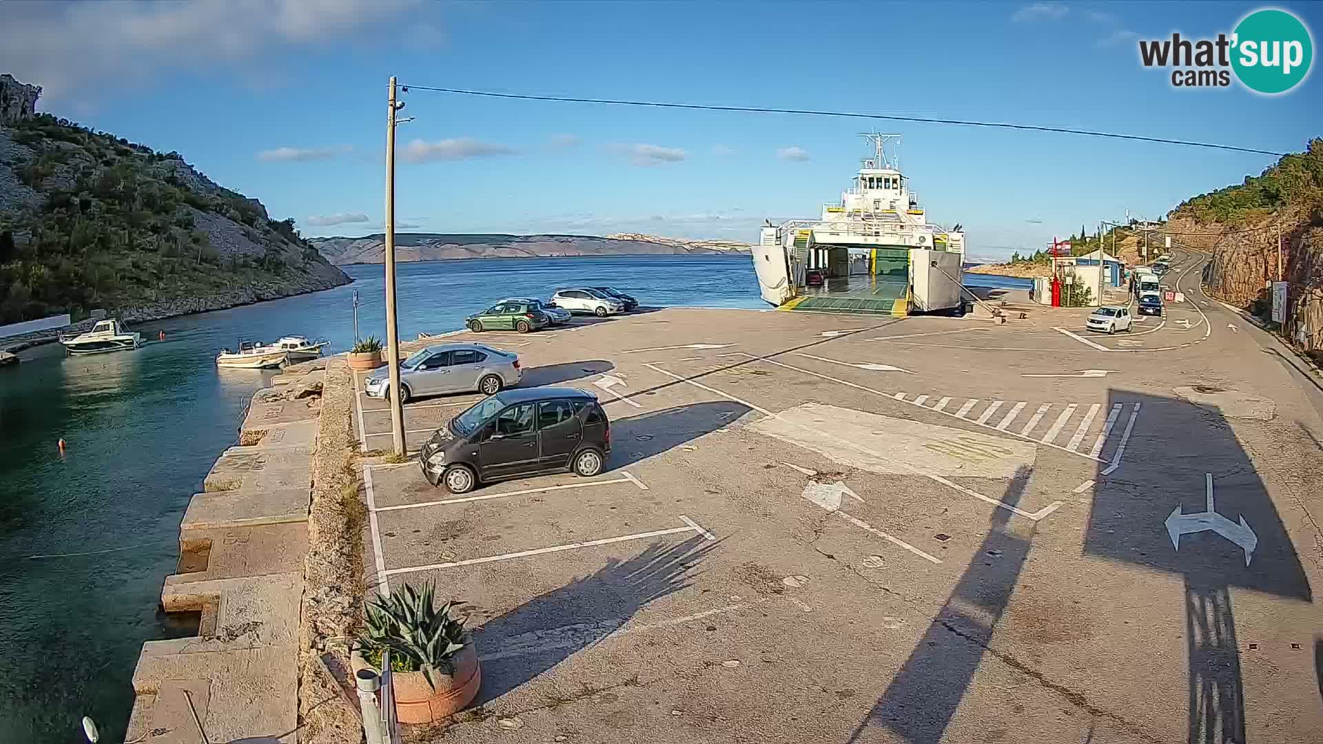 Webcam Prizna ferry port to Pag island