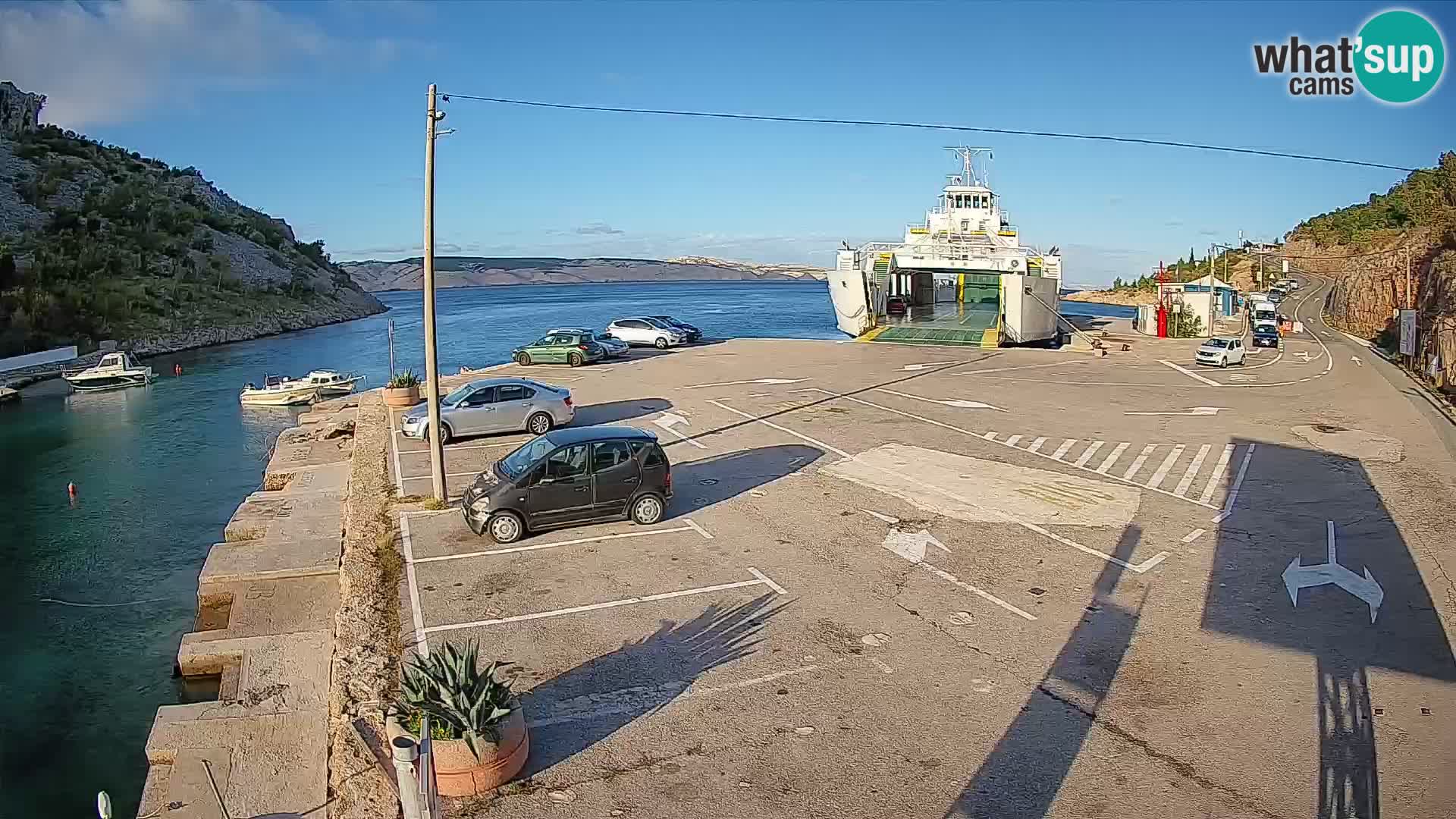 Webcam Prizna ferry port to Pag island
