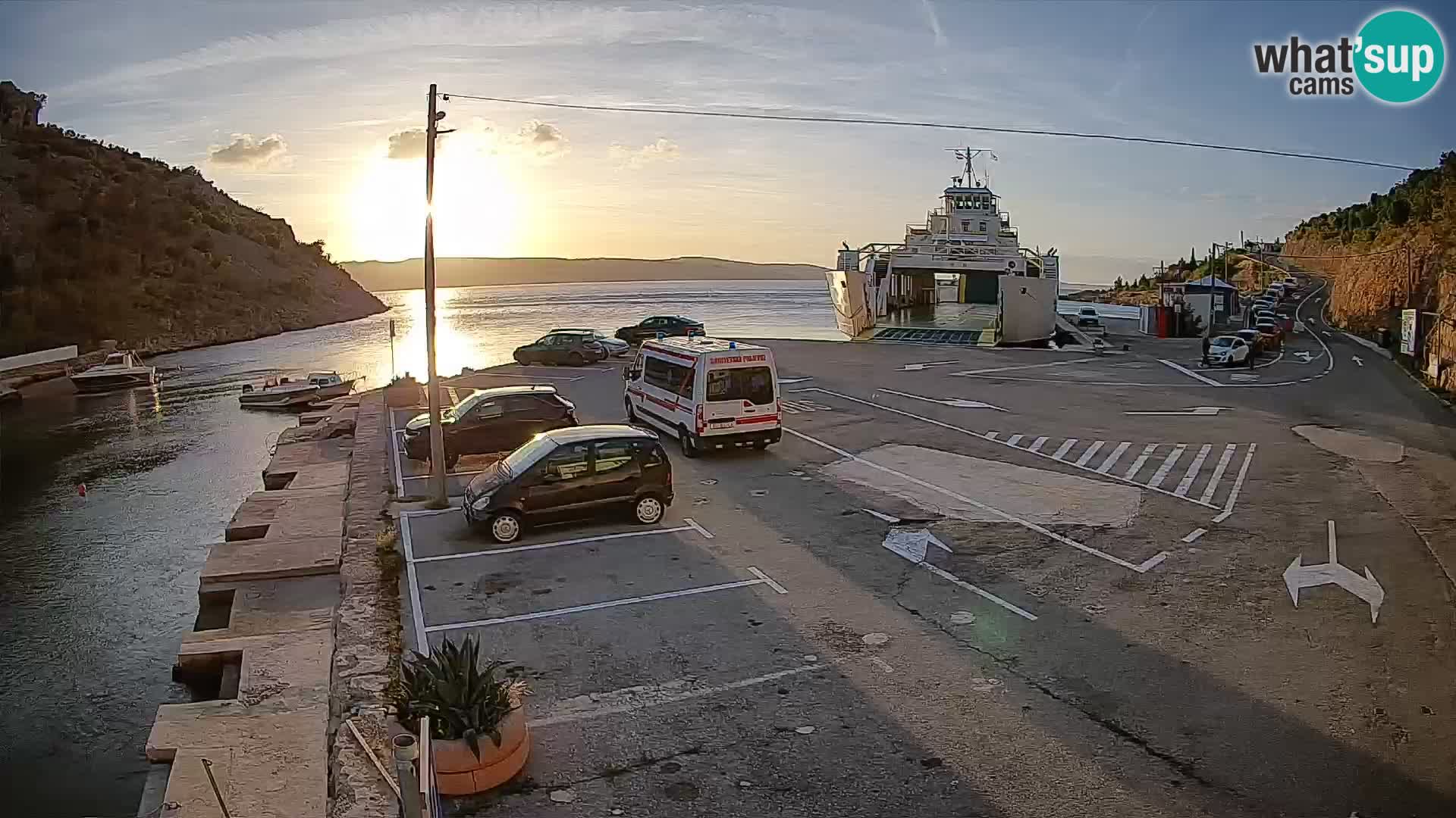Webcam Prizna ferry port to Pag island