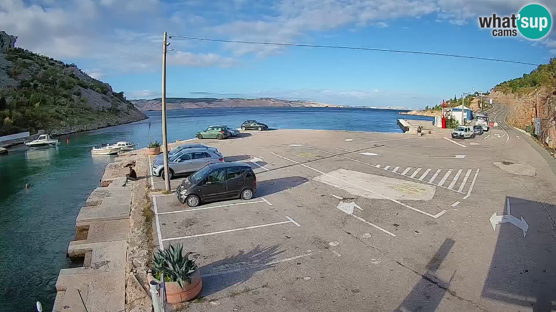 Webcam del puerto de ferris de Prizna – hacia la isla de Pag
