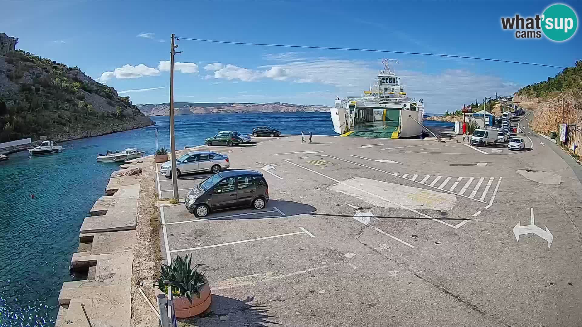 Webcam del puerto de ferris de Prizna – hacia la isla de Pag