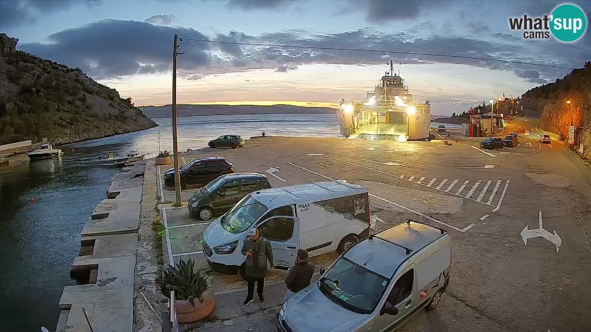 Webcam port de ferry de Prizna – vers l’île de Pag