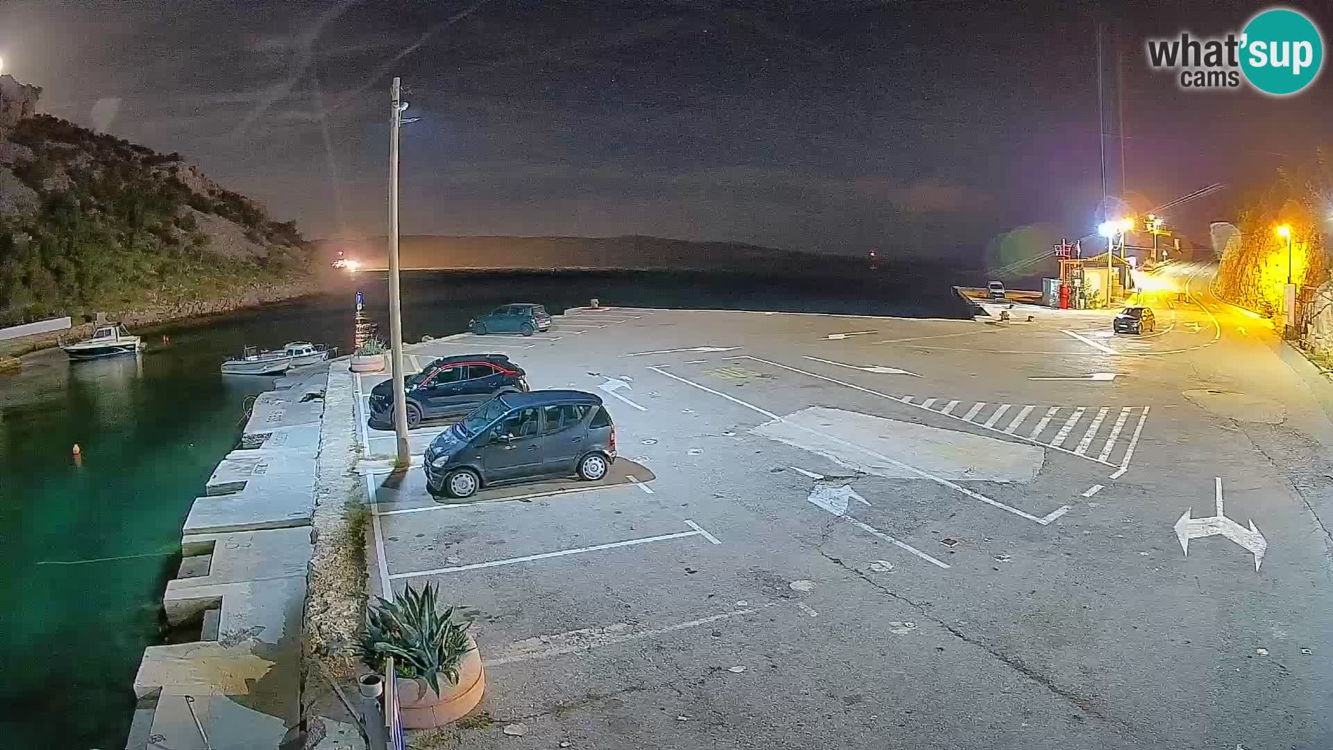 Webcam del puerto de ferris de Prizna – hacia la isla de Pag