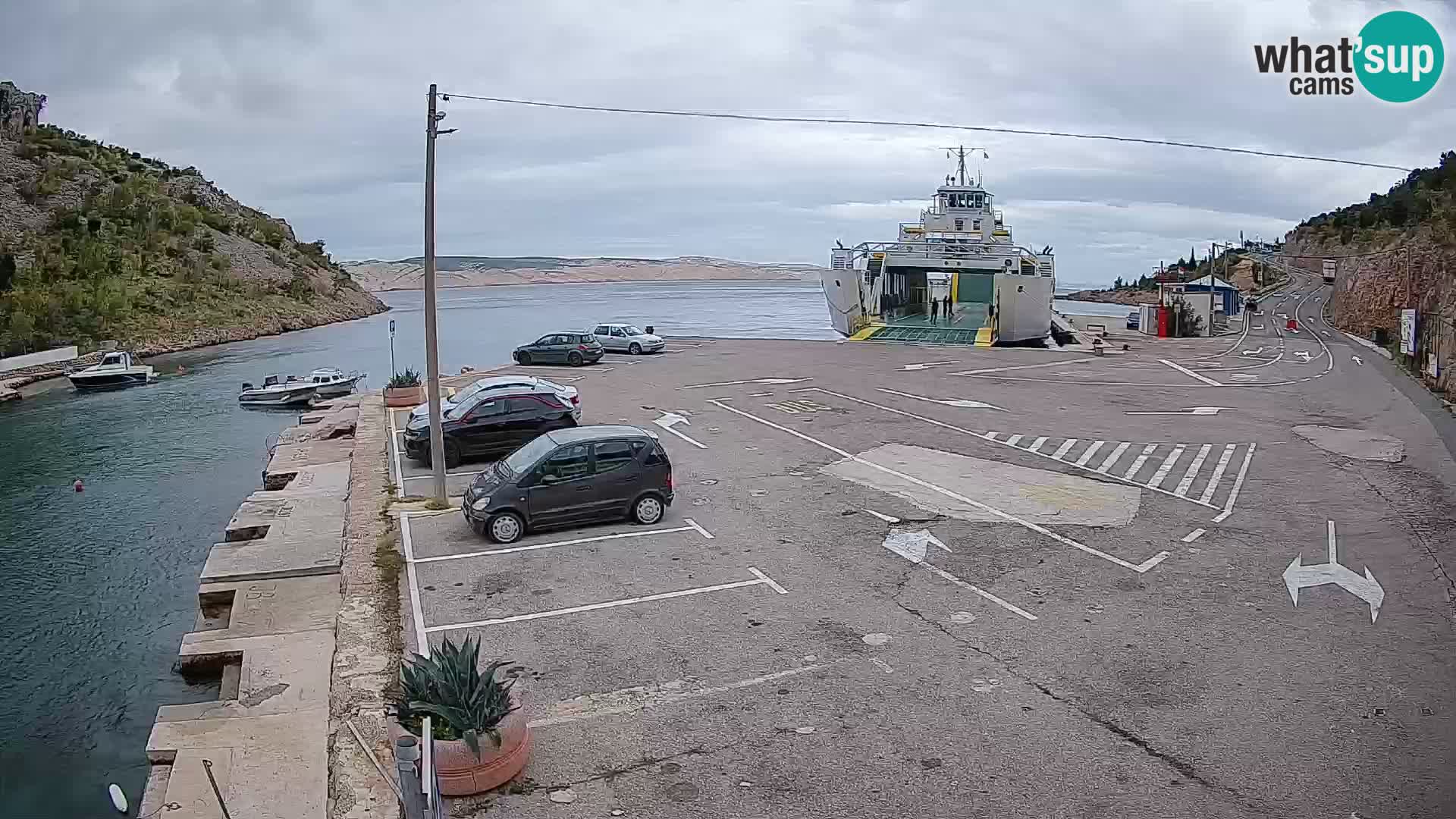 Webcam Prizna ferry port to Pag island