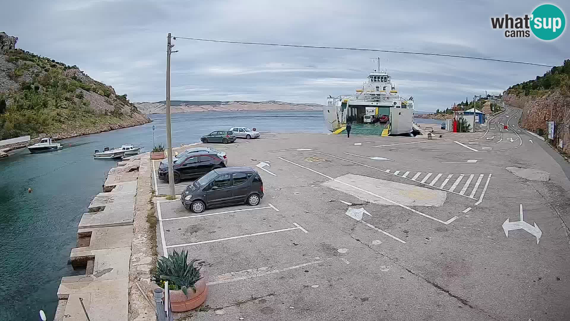 Webcam Prizna ferry port to Pag island