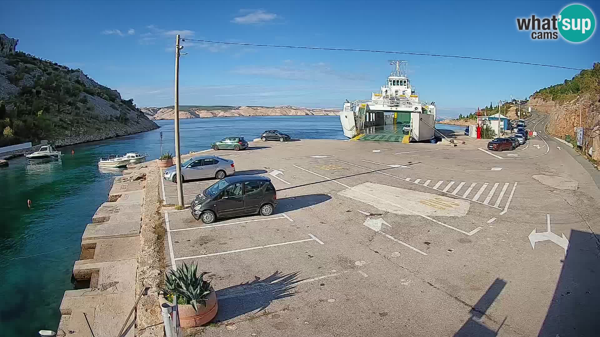 Webcam Prizna ferry port to Pag island