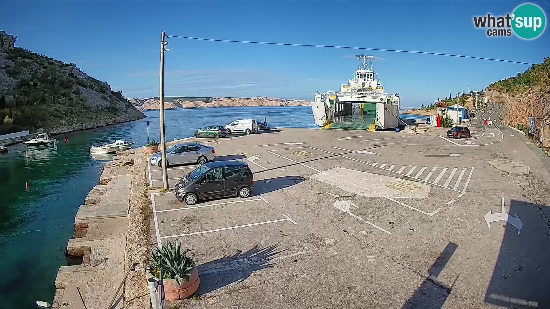 Webcam Prizna ferry port to Pag island
