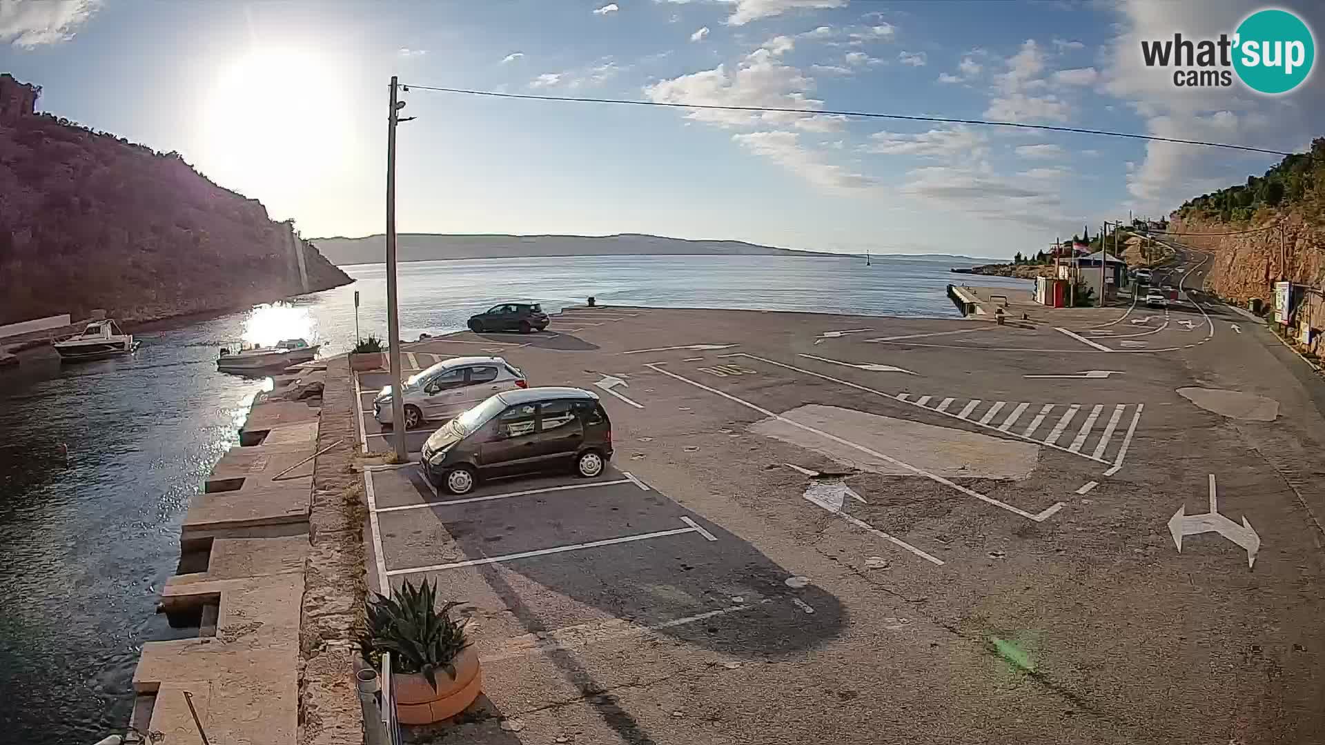 Webcam del puerto de ferris de Prizna – hacia la isla de Pag