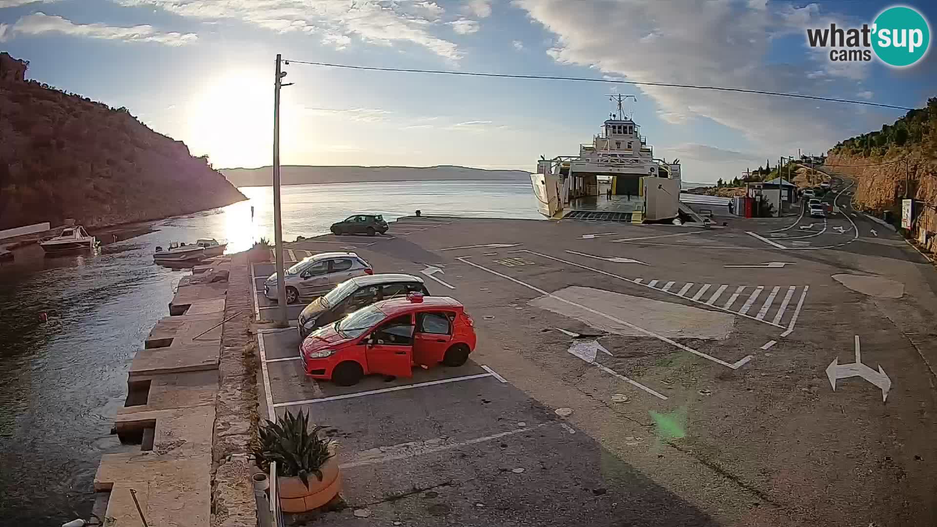 Webcam Prizna ferry port to Pag island
