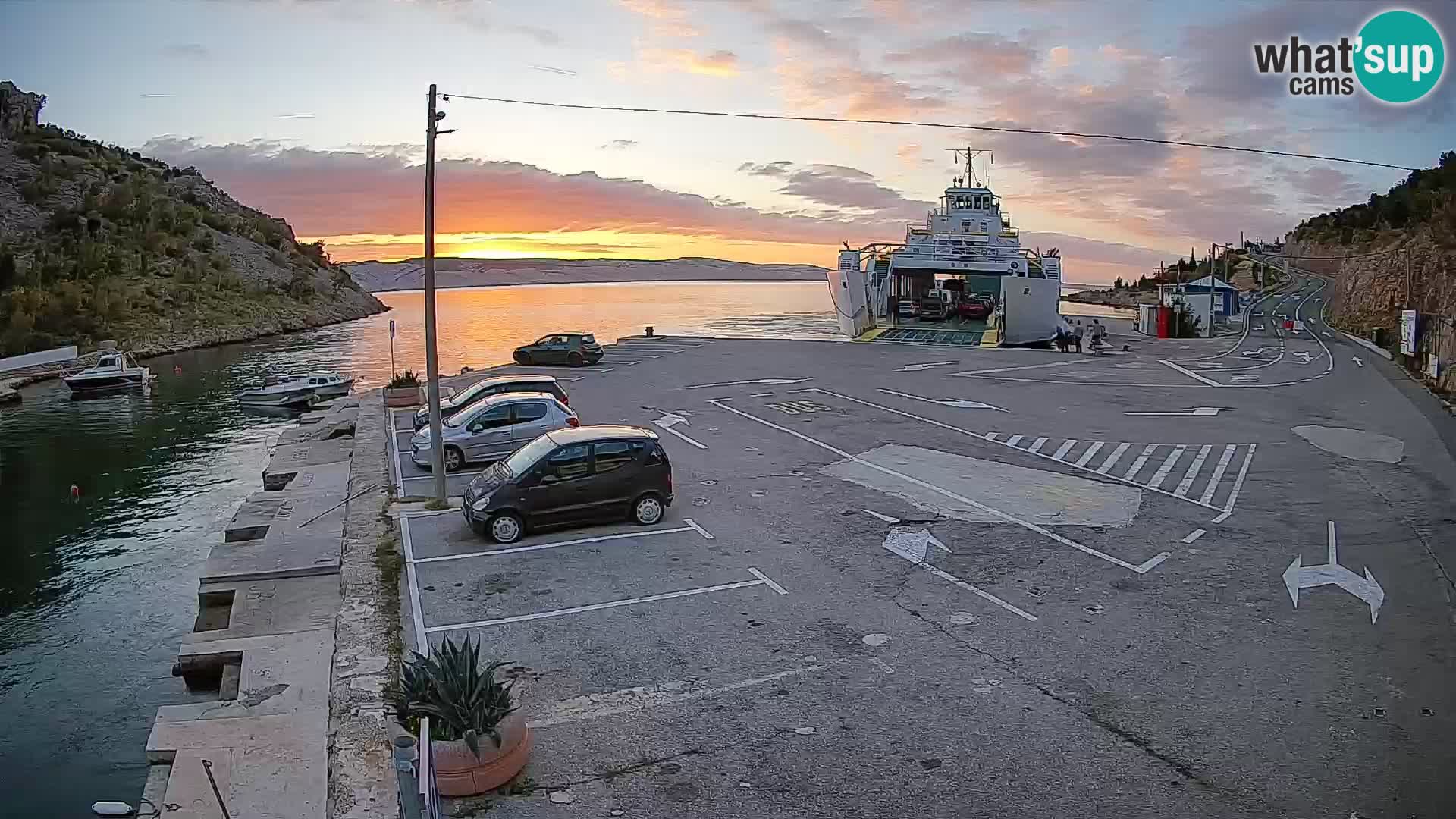 Webcam Prizna ferry port to Pag island
