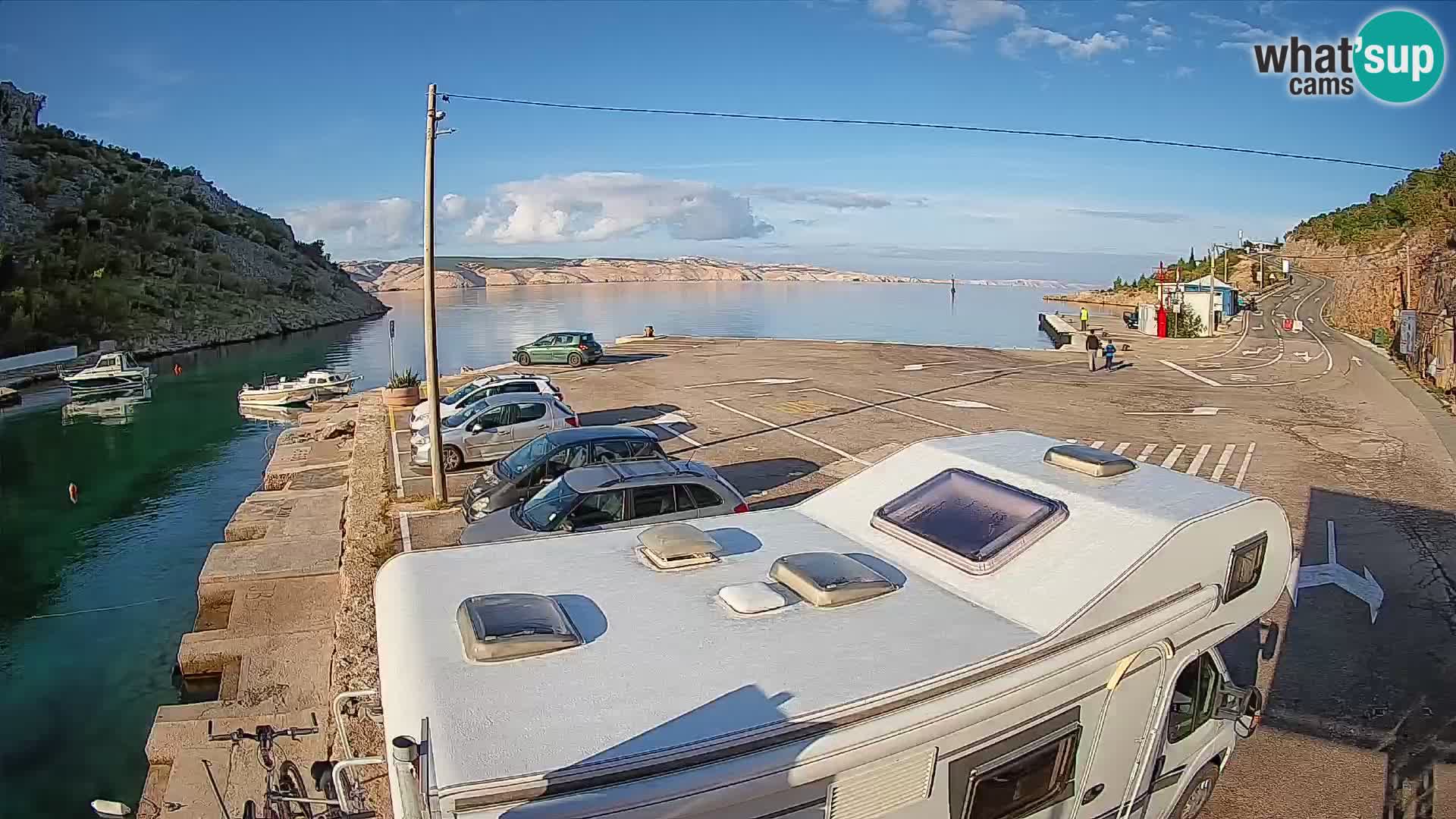 Web kamera trajektna luka Prizna – prema otoku Pag