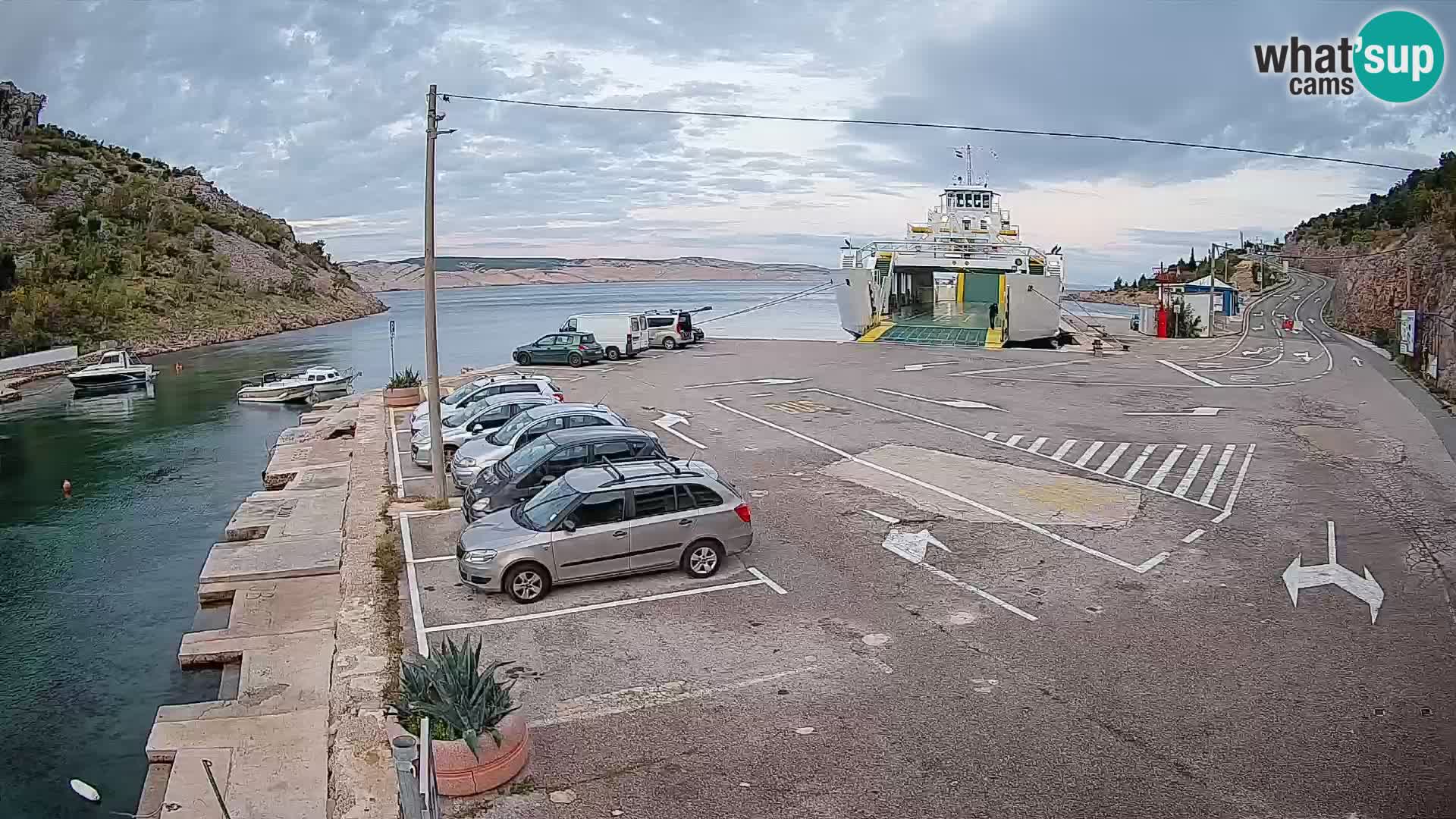 Webcam port de ferry de Prizna – vers l’île de Pag