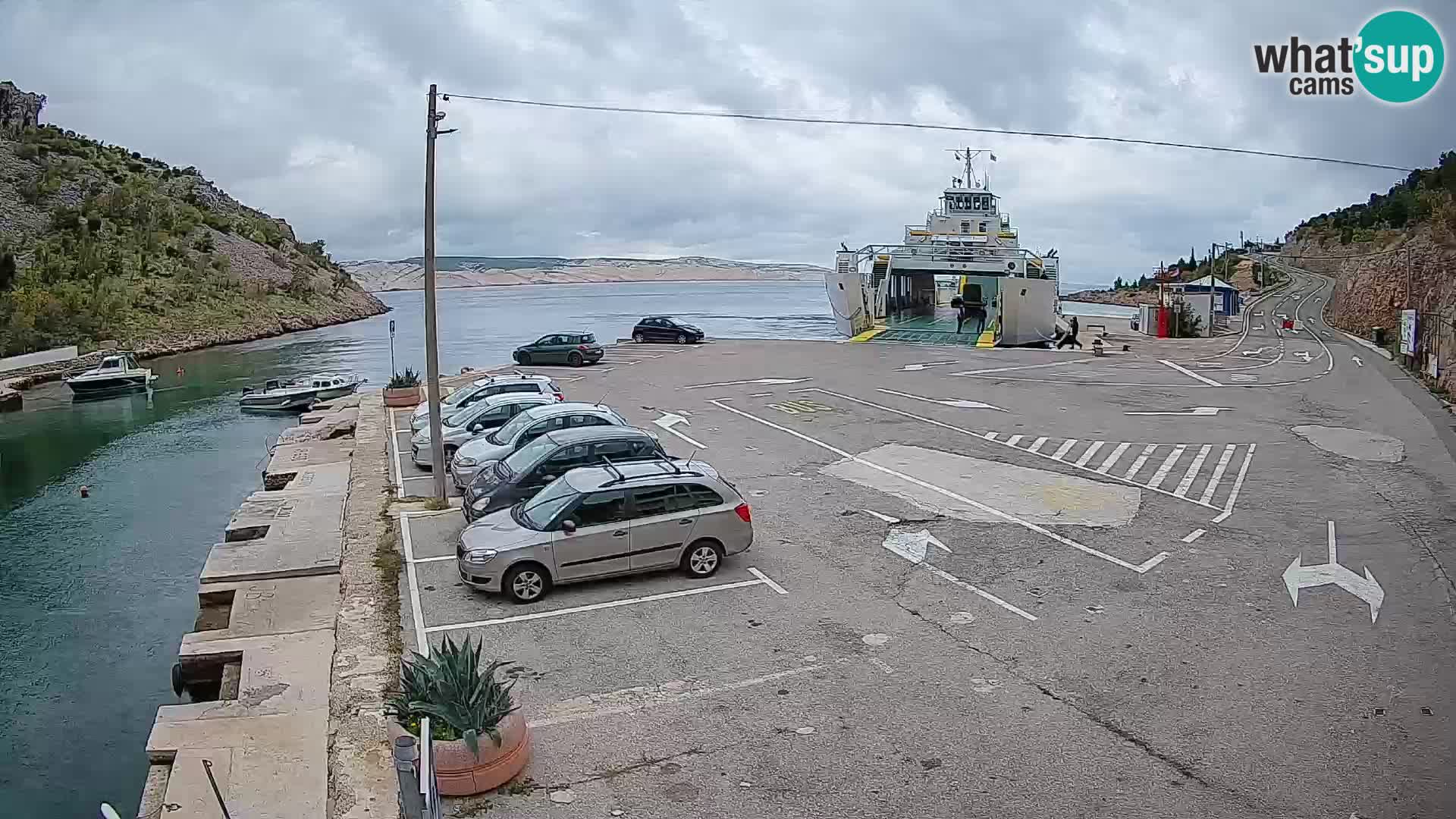 Webcam Prizna ferry port to Pag island