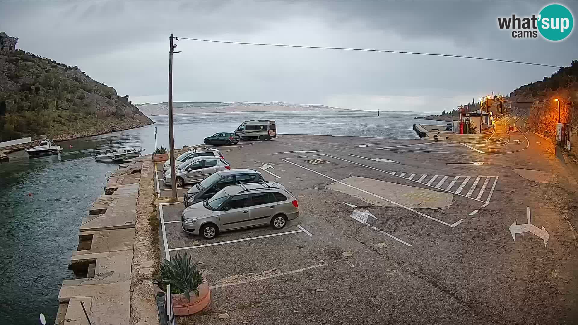 Webcam Prizna ferry port to Pag island