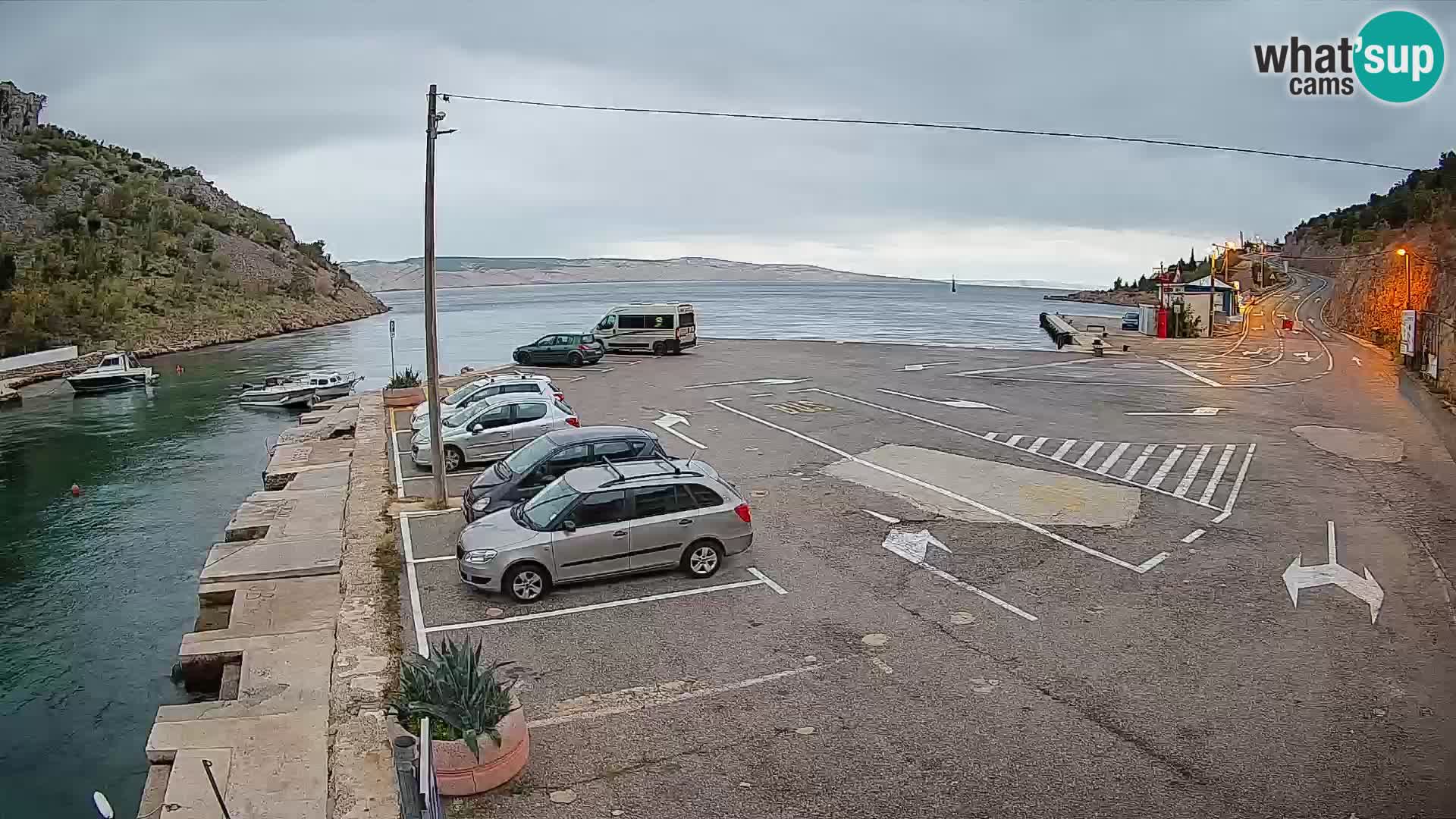Webcam port de ferry de Prizna – vers l’île de Pag