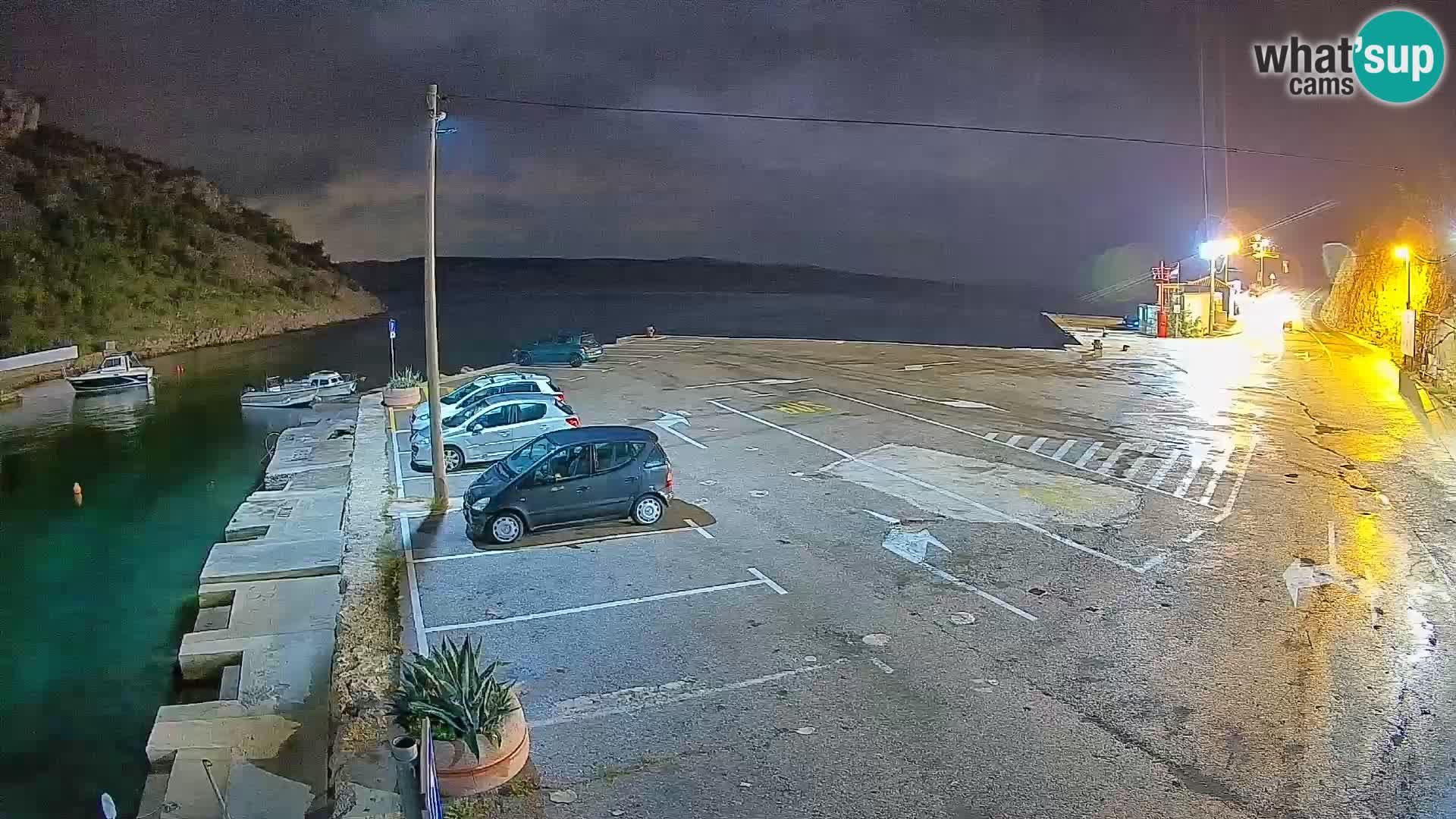 Web kamera trajektna luka Prizna – prema otoku Pag