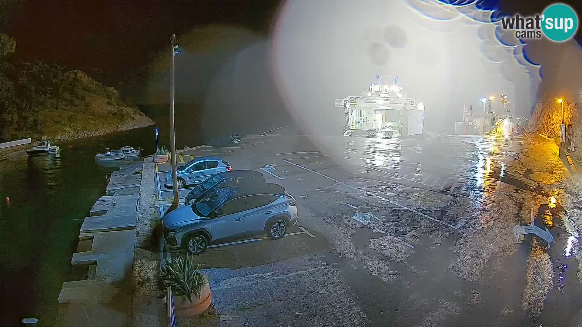 Webcam port de ferry de Prizna – vers l’île de Pag