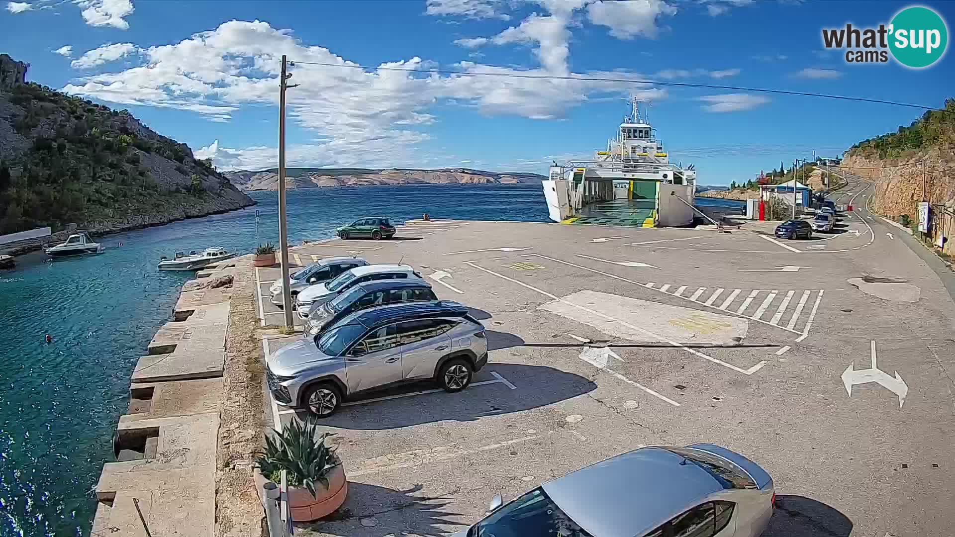 Web kamera trajektna luka Prizna – prema otoku Pag