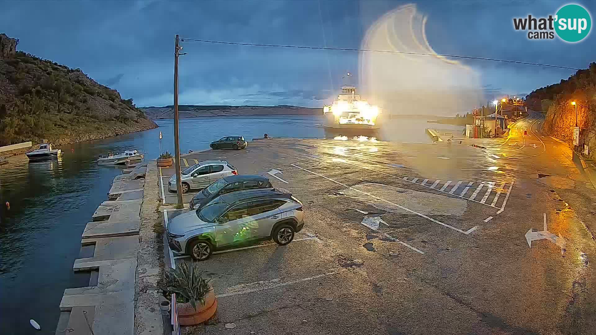 Webcam Prizna ferry port to Pag island