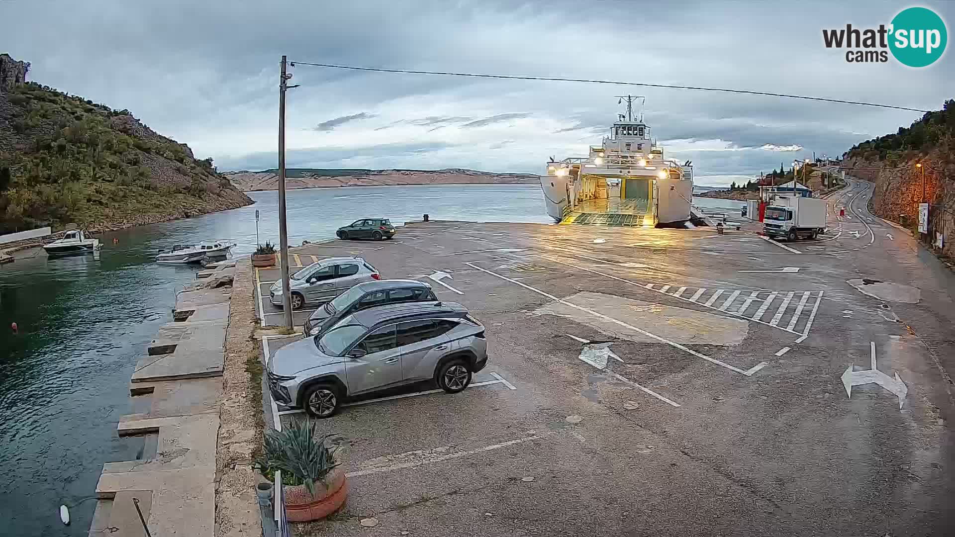 Webcam Fährhafen Prizna – zur Insel Pag