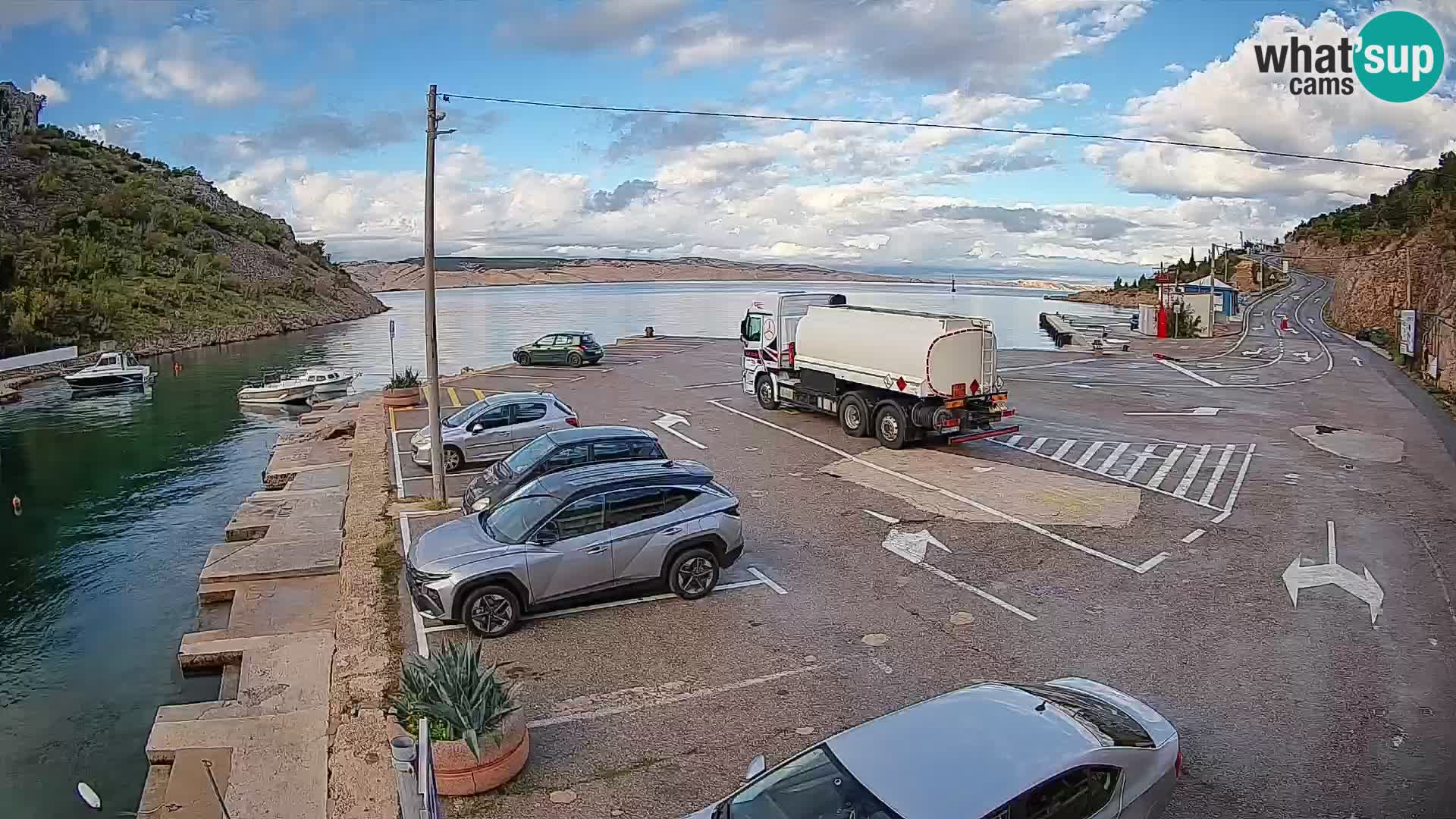 Webcam Prizna ferry port to Pag island