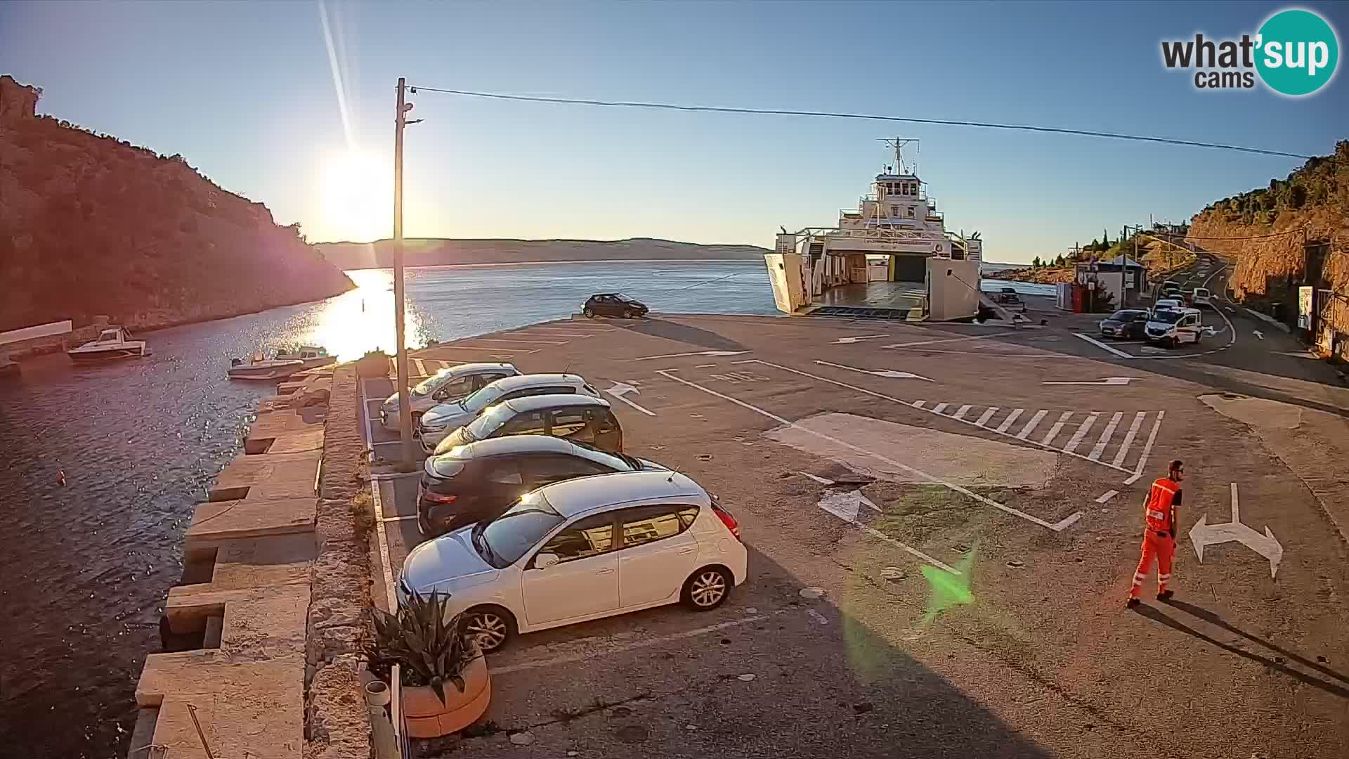 Webcam Prizna ferry port to Pag island