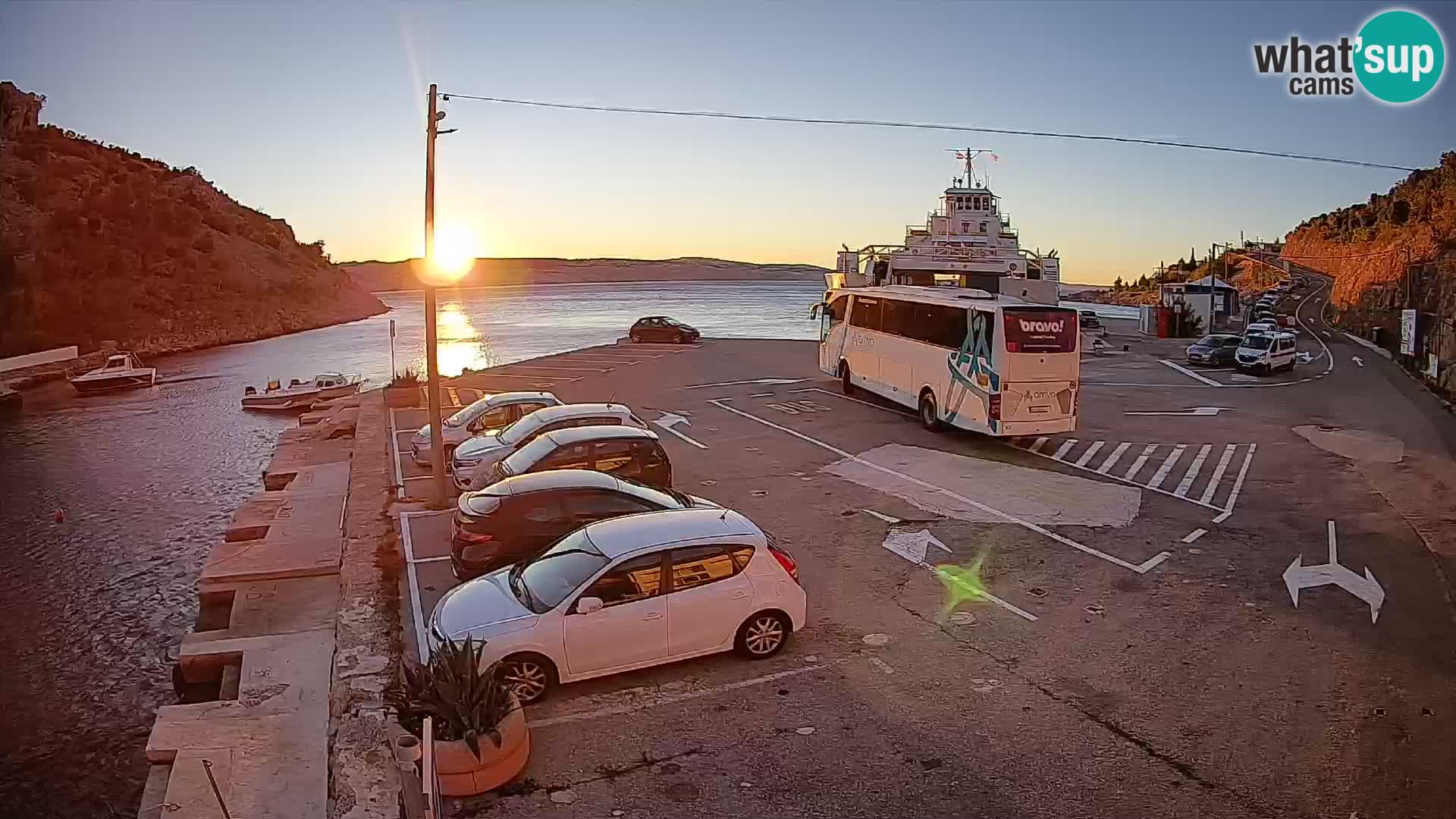 Webcam Prizna ferry port to Pag island