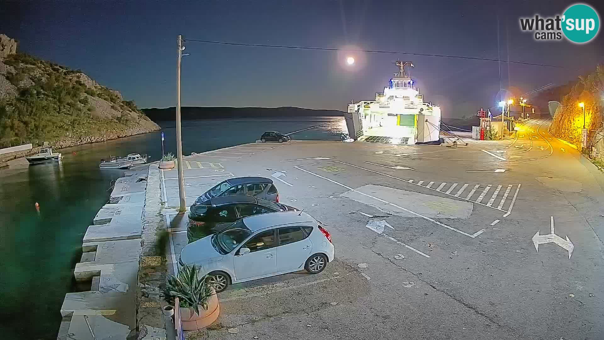 Webcam Prizna ferry port to Pag island