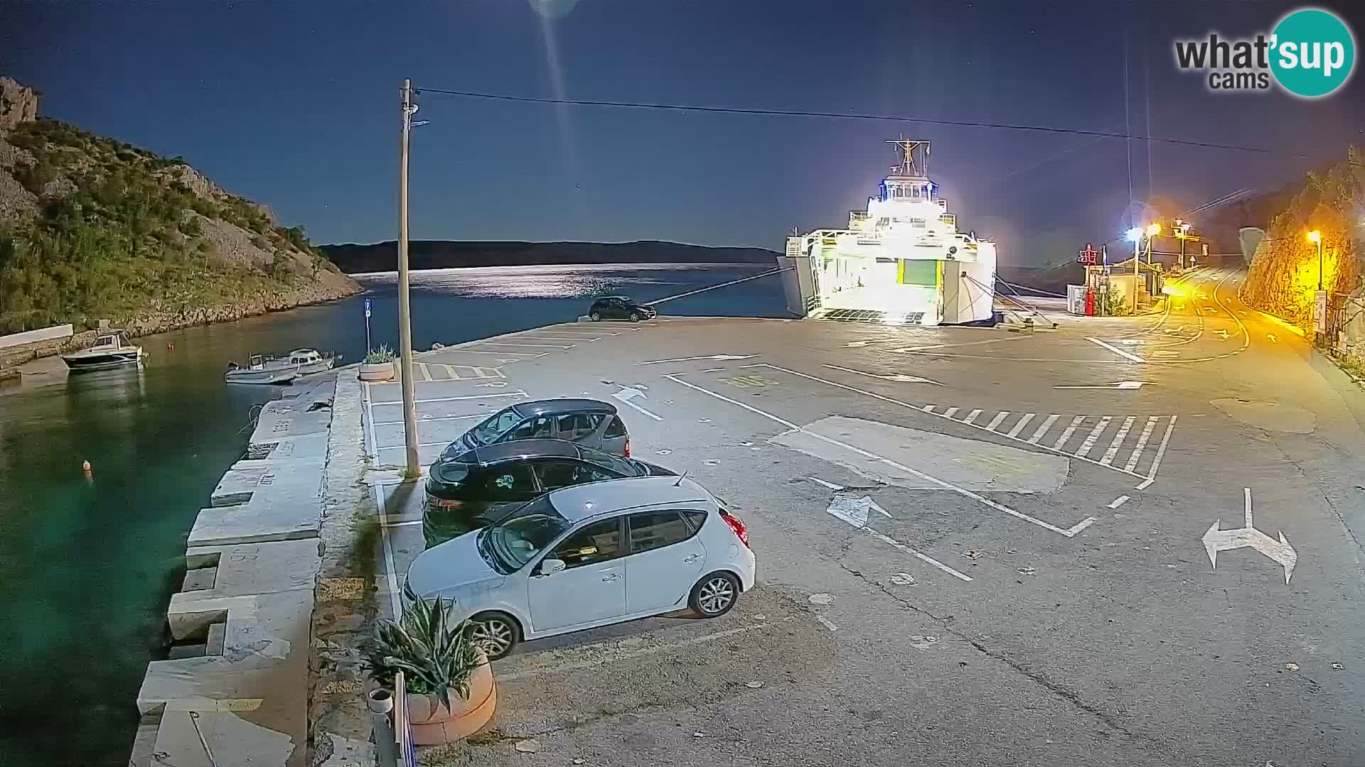 Webcam Prizna ferry port to Pag island