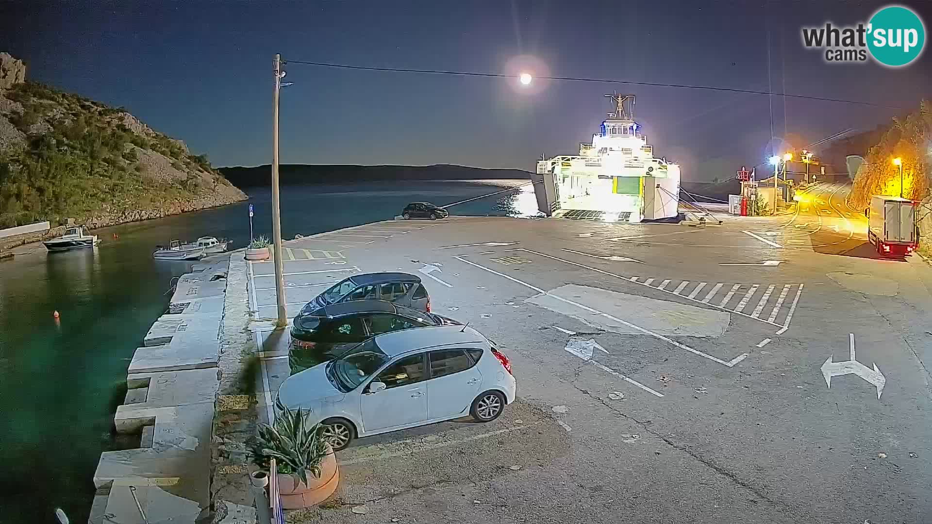 Webcam Prizna ferry port to Pag island